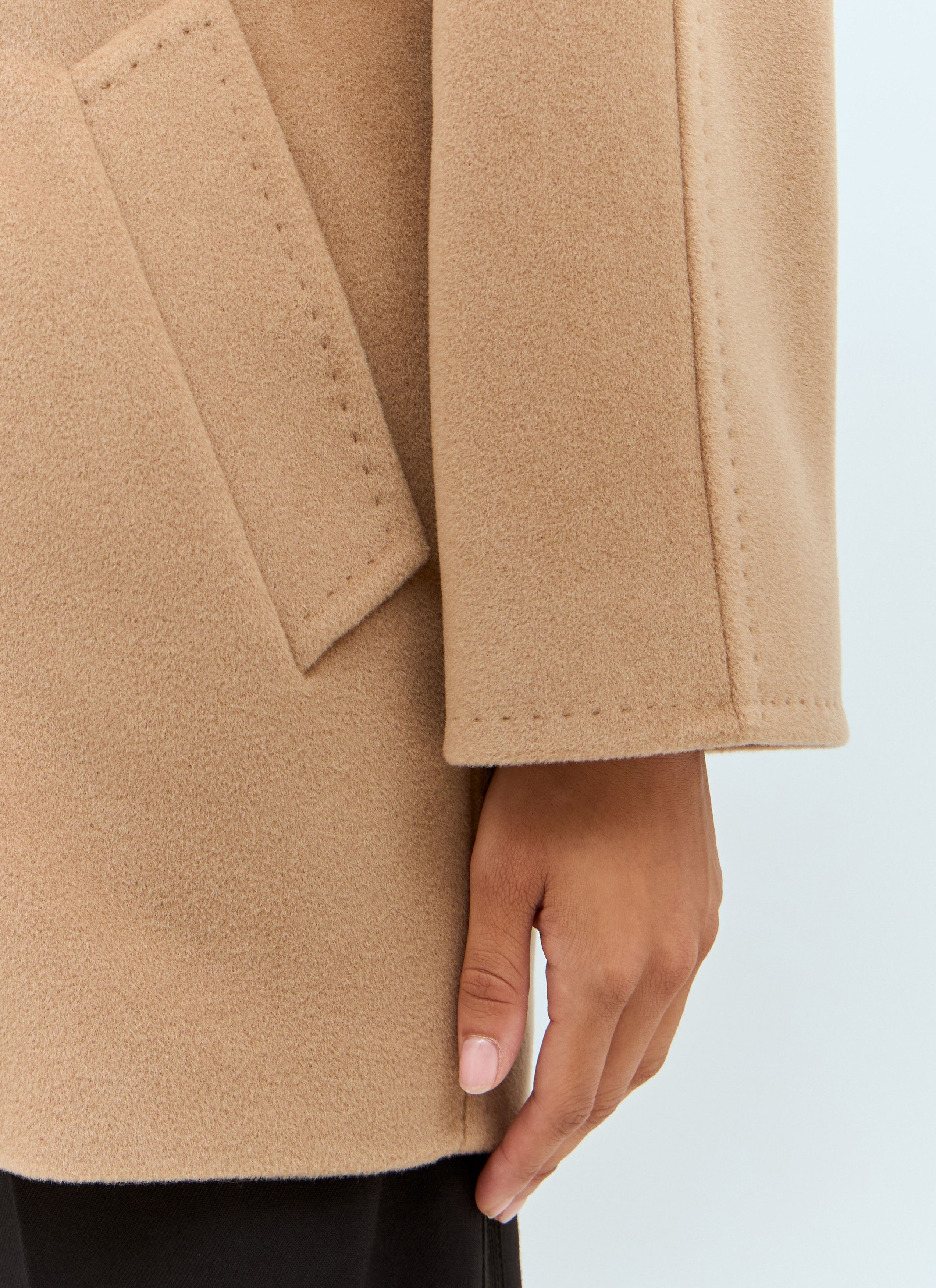 Max Mara Short 101801 Icon Coat Size M / US 6-8 / IT 42-44 - 4 Thumbnail