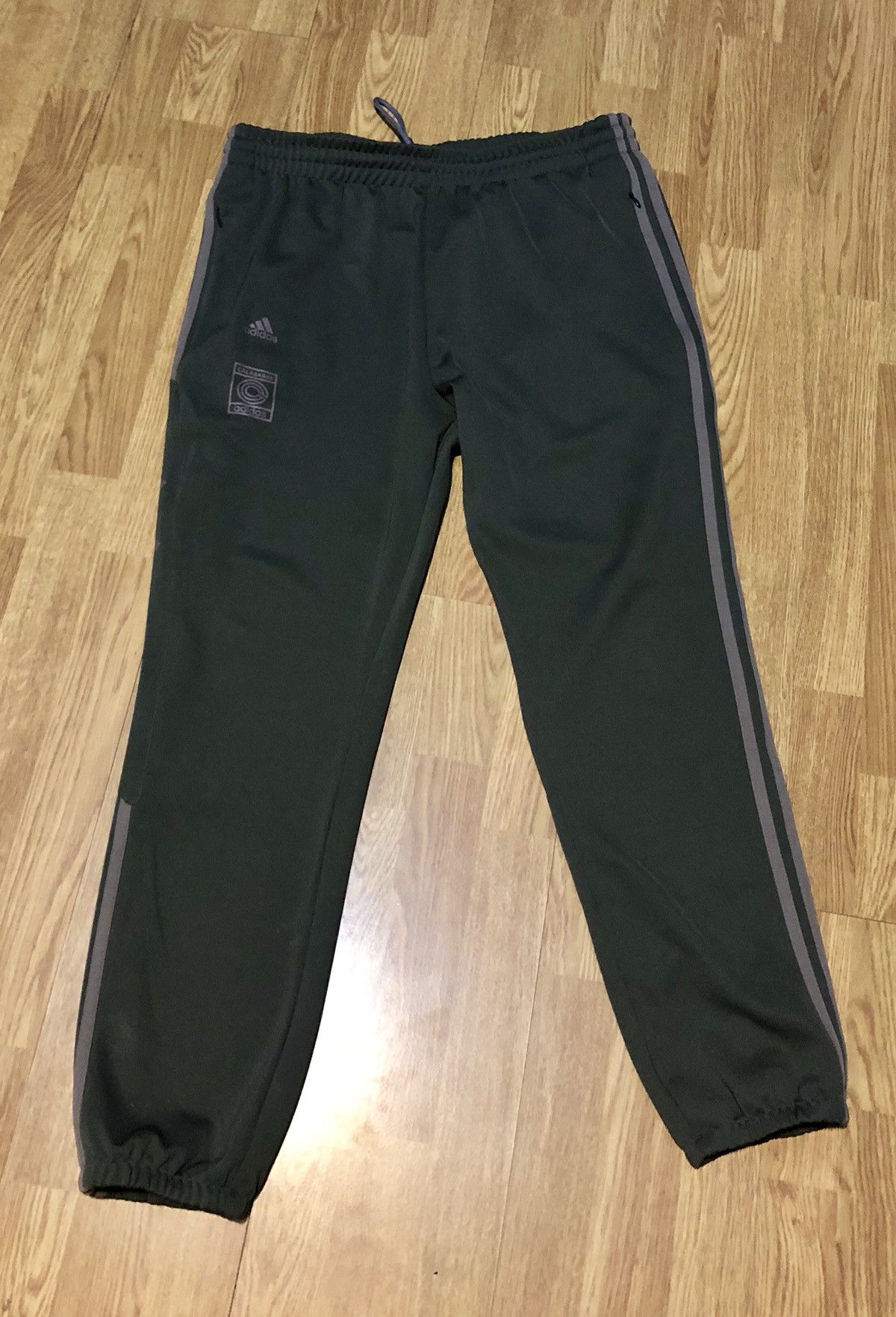 Adidas × Kanye West Khaki “Calabasas” Track pants Size L Size US 32 / EU 48 - 2 Thumbnail