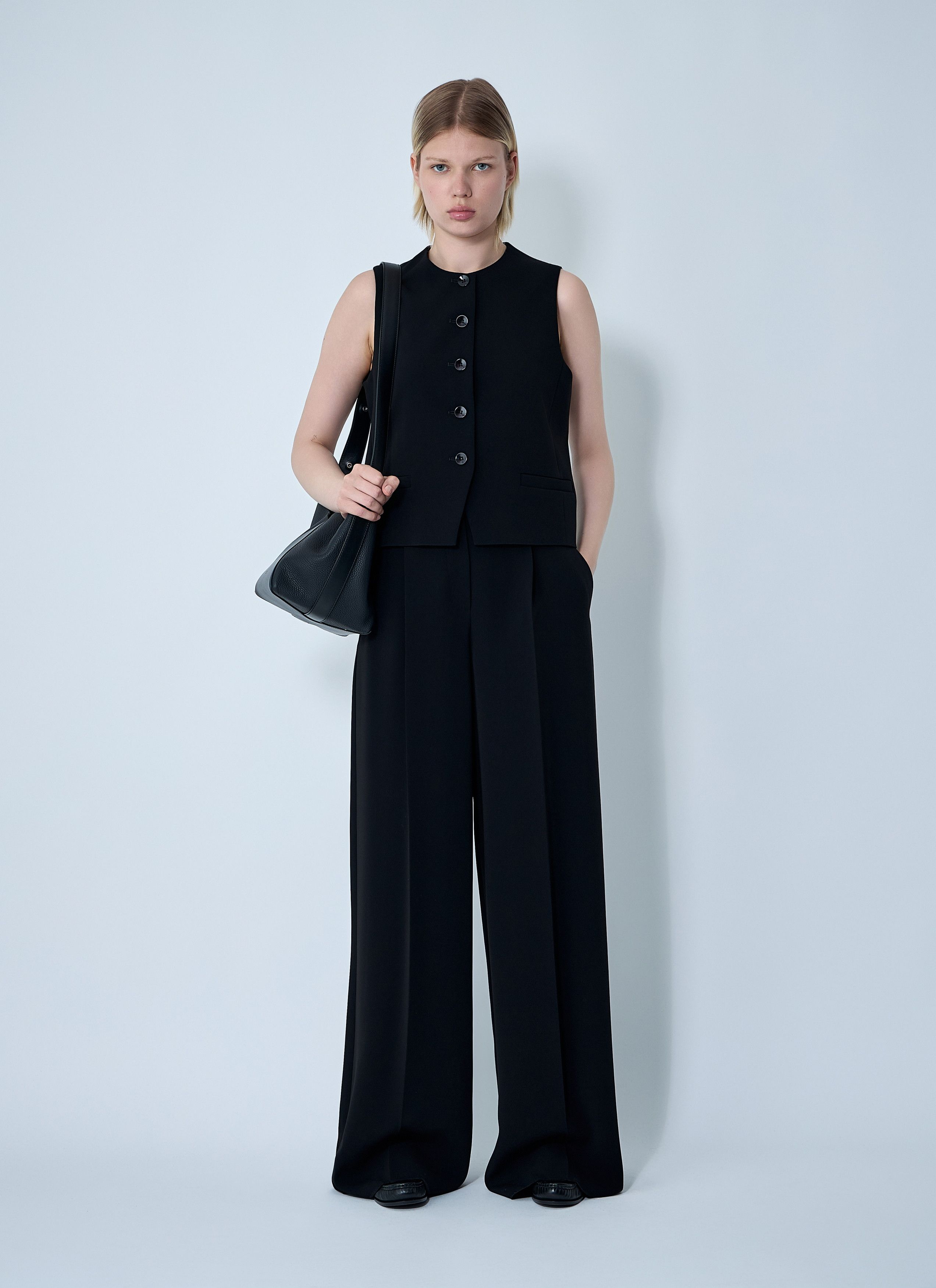 Max Mara Laccato Pants Size 28" / US 6 / IT 42 - 2 Thumbnail