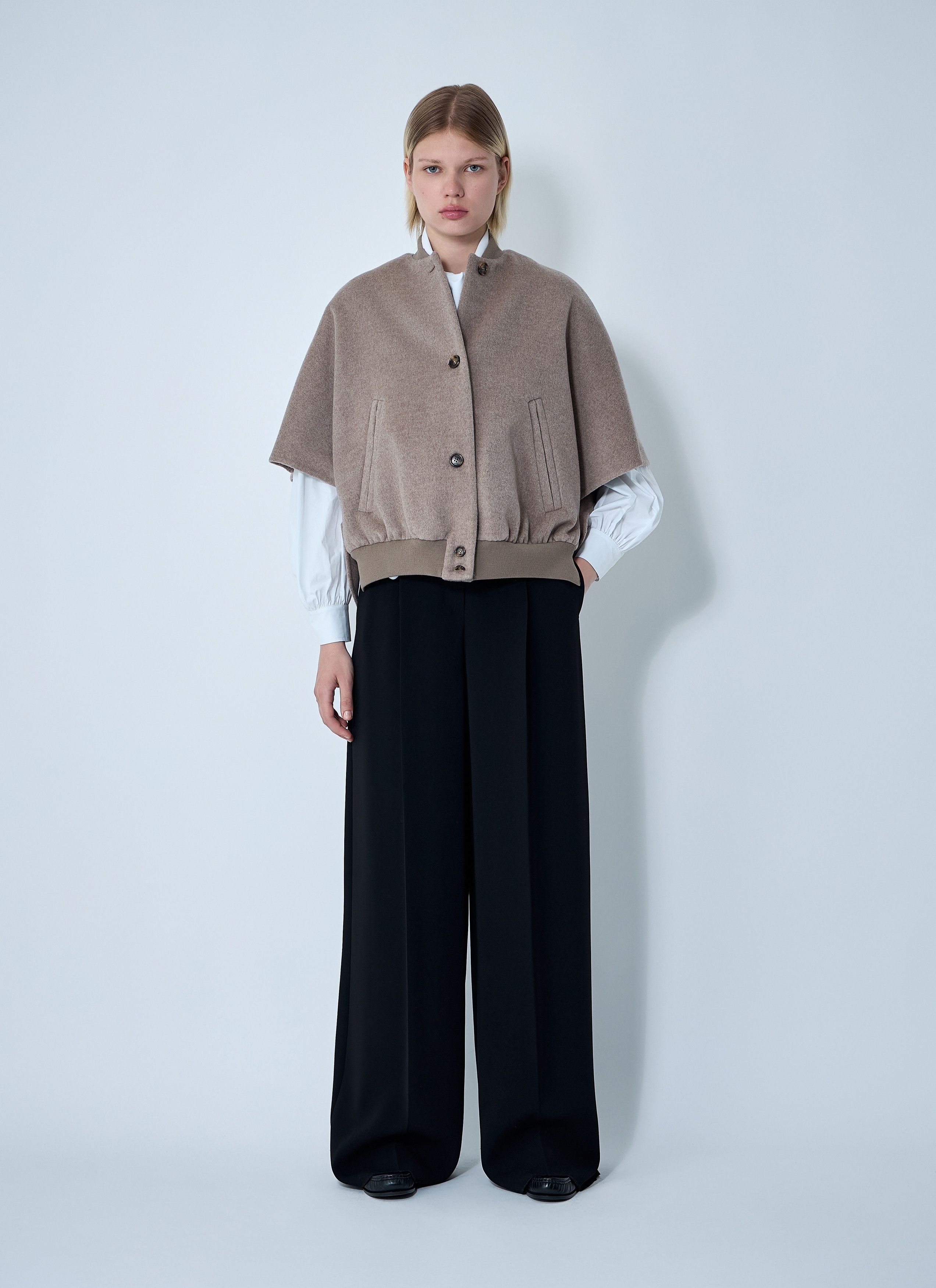 Max Mara Cashmere Logo Motif Poncho Size L / US 10 / IT 46 - 2 Thumbnail