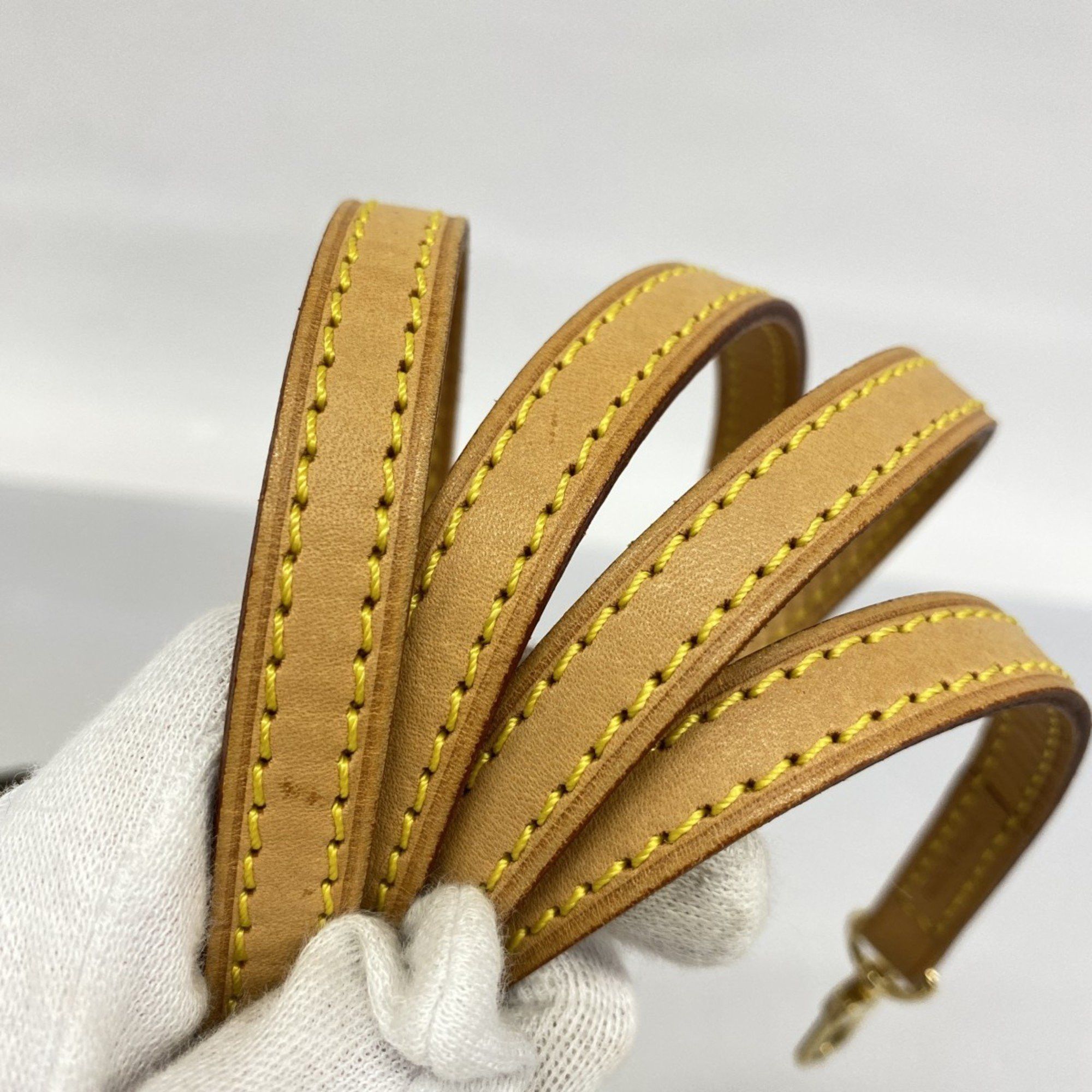 Louis Vuitton Louis Vuitton Pochette Accessoire clutch Size ONE SIZE - 4 Thumbnail