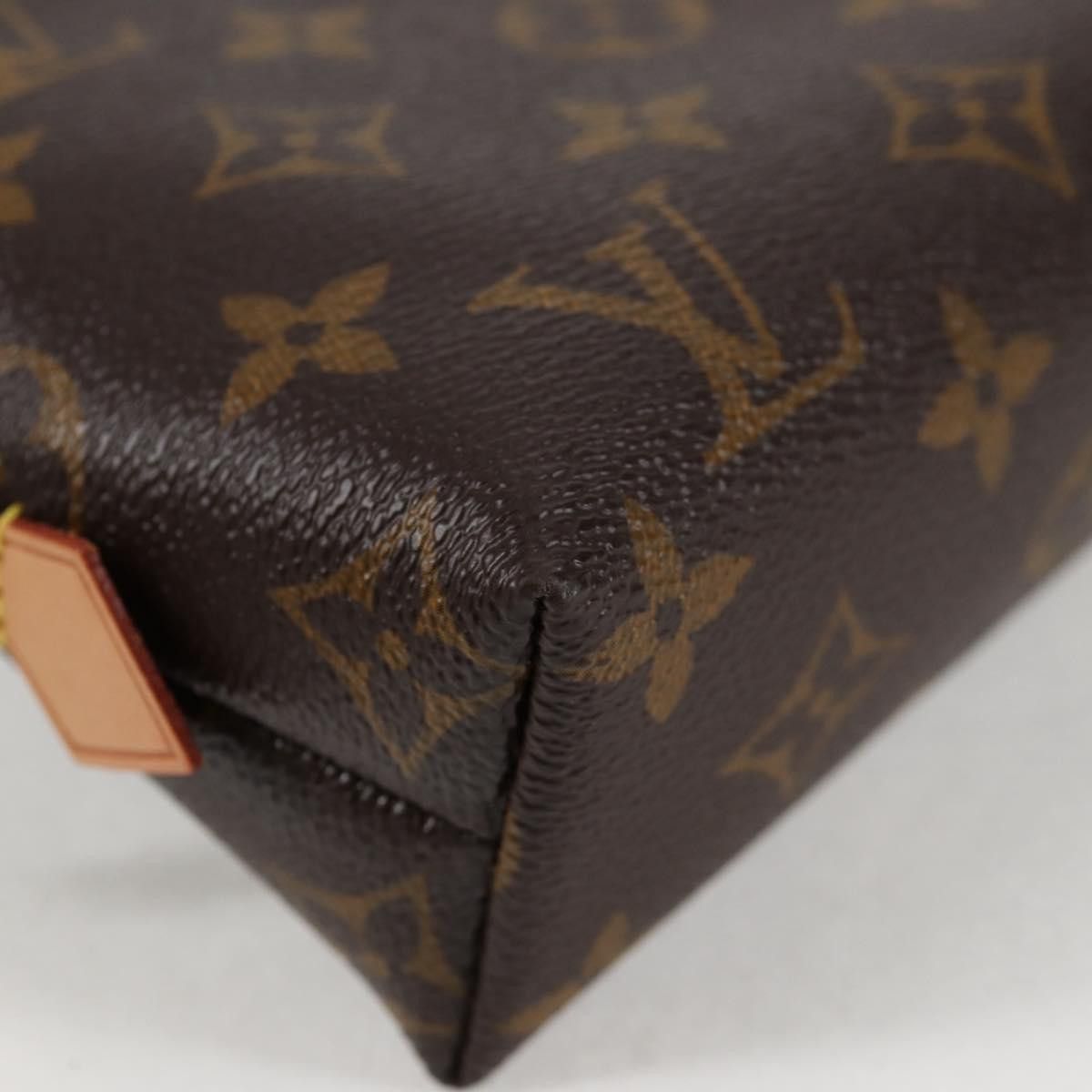 Louis Vuitton Louis Vuitton Cosmetic Pouch clutch Size ONE SIZE - 5 Thumbnail