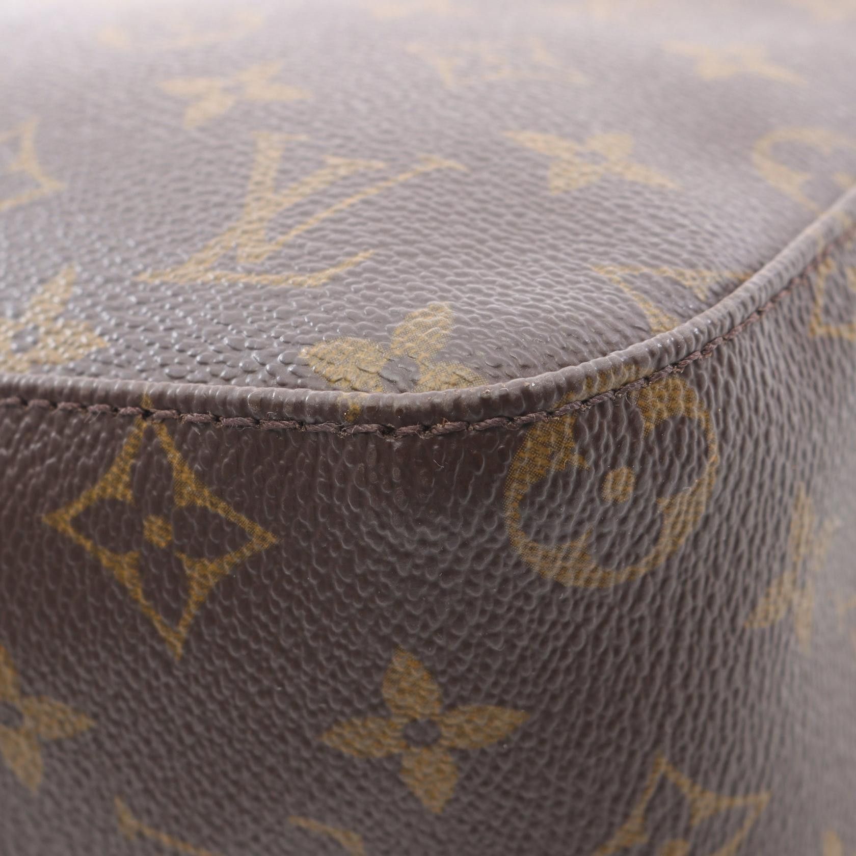 Louis Vuitton Louis Vuitton Louis Vuitton Looping MM Monogram Shoulder Bag Canvas Shoulder Bag M51146 Size ONE SIZE - 7 Thumbnail