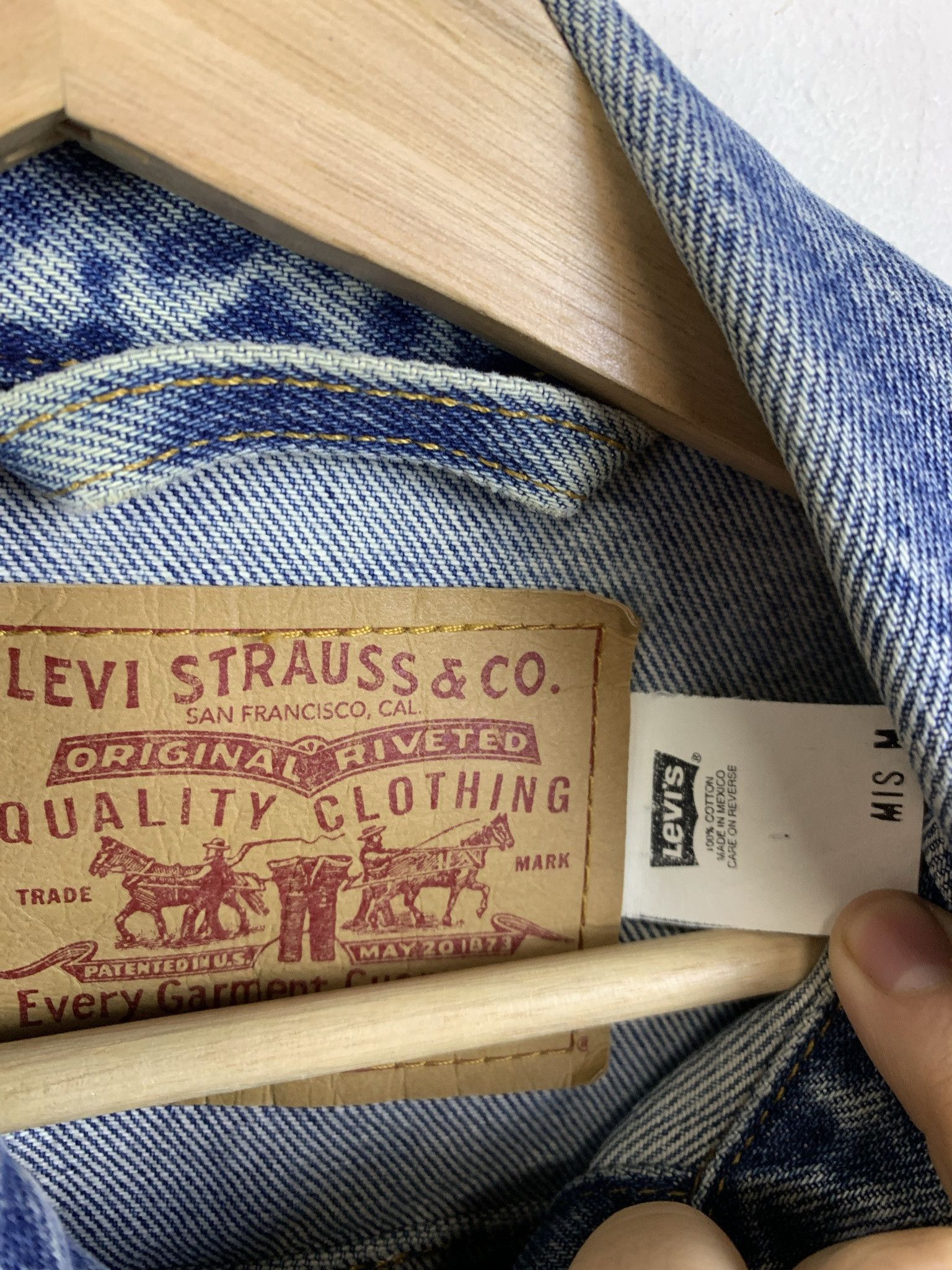 Levi's Vintage 1990s Levi's Denim Jacket XS Size US XS / EU 42 / 0 - 2 Thumbnail
