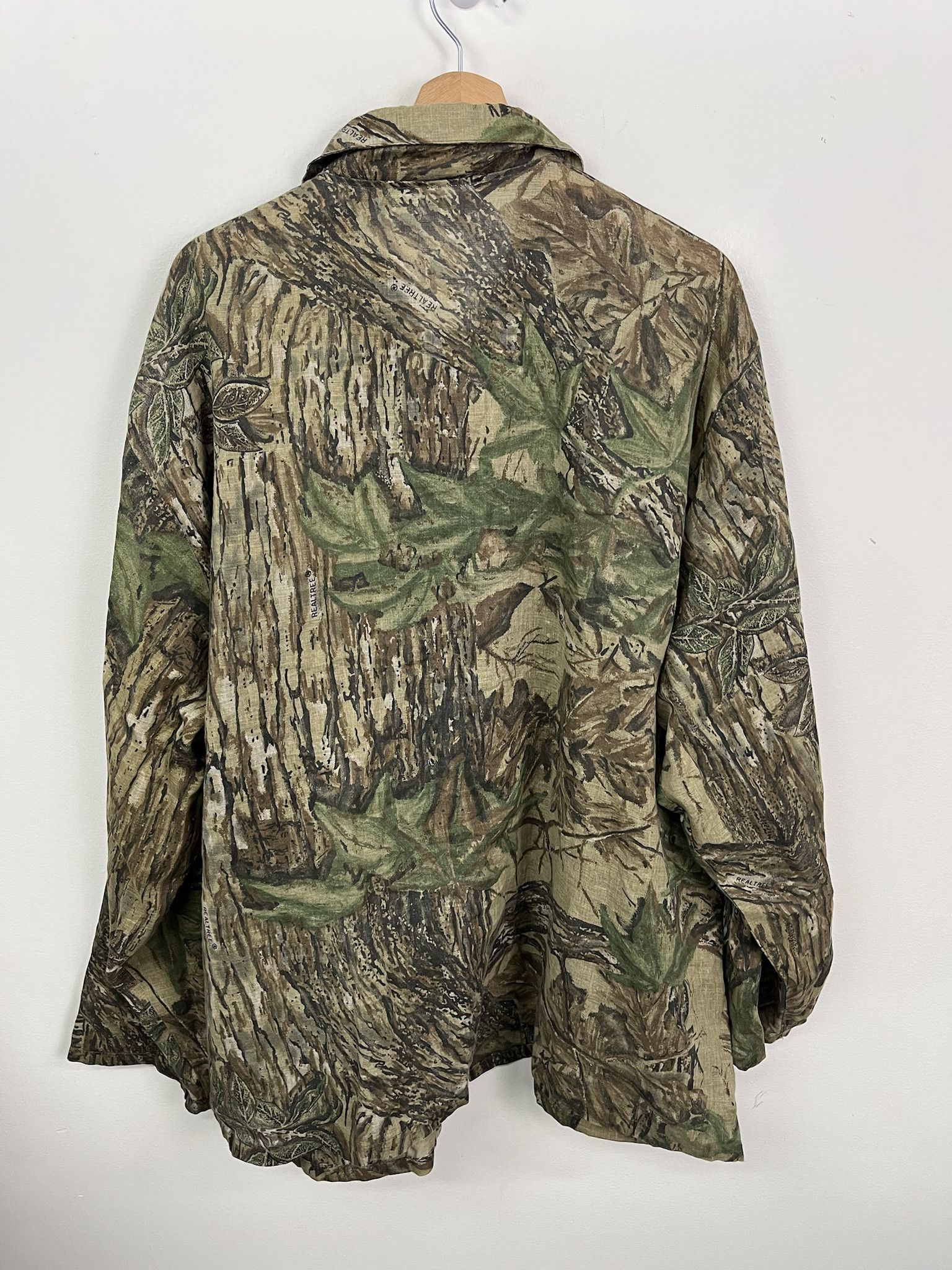Vintage Vintage 1990s Realtree Camo Shoud Mesh Light Zip Jacket Size XL Size US XL / EU 56 / 4 - 3 Thumbnail