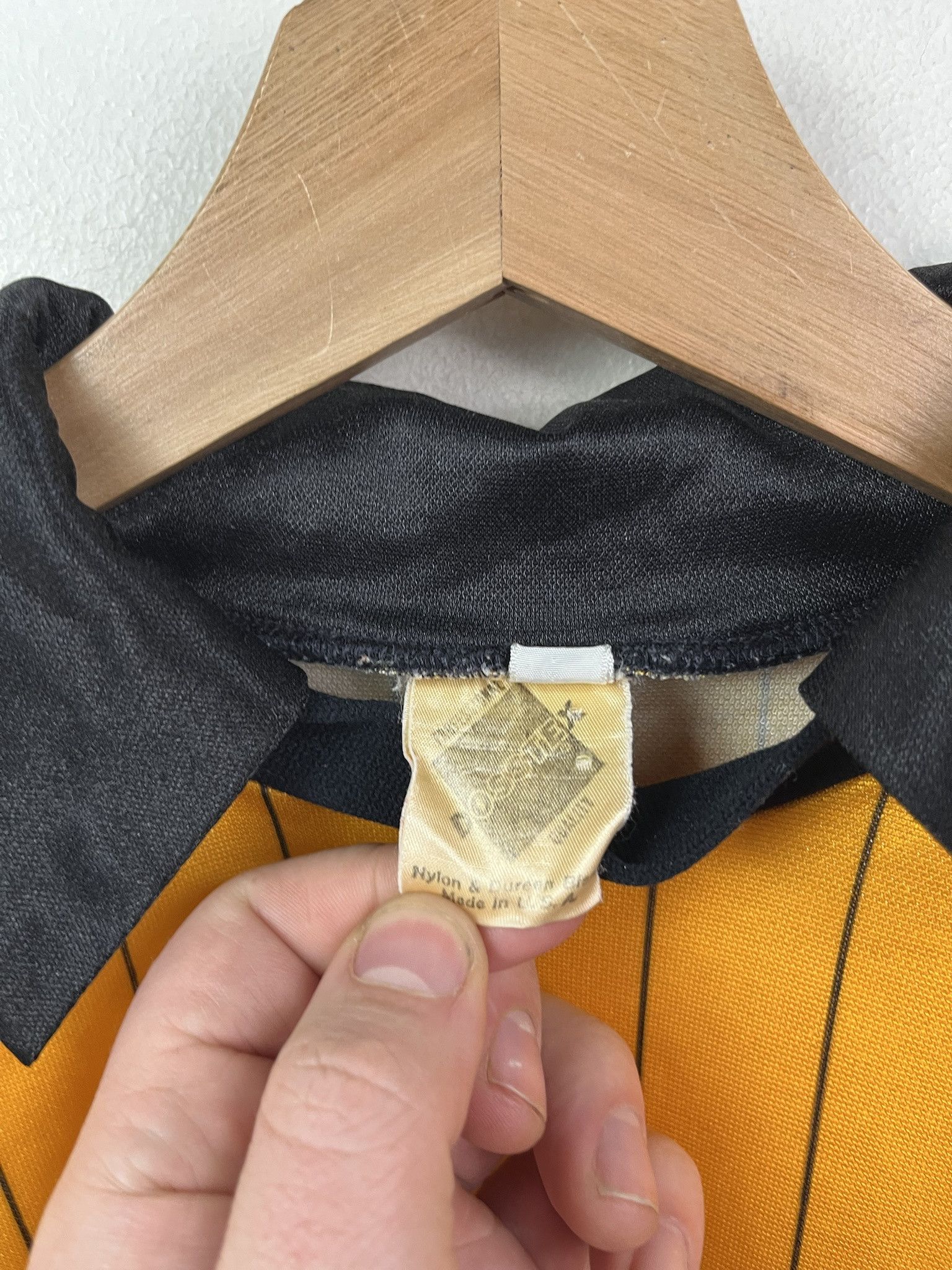 Other Vintage 1990s Gold Longsleeve Padded Goalie Jersey Size L Size US L / EU 52-54 / 3 - 2 Thumbnail