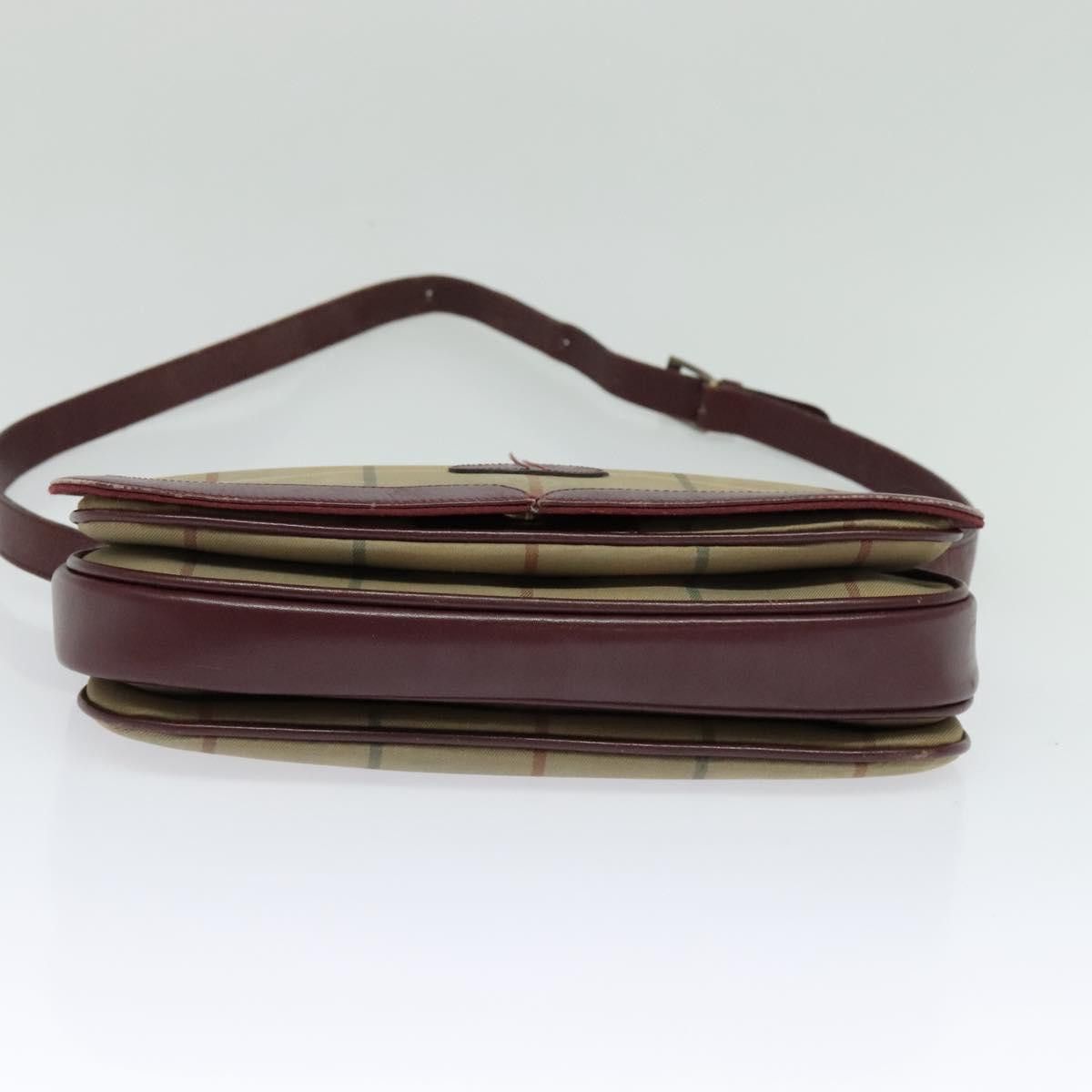 Burberry Burberry Nova Check shoulder Size ONE SIZE - 16 Thumbnail