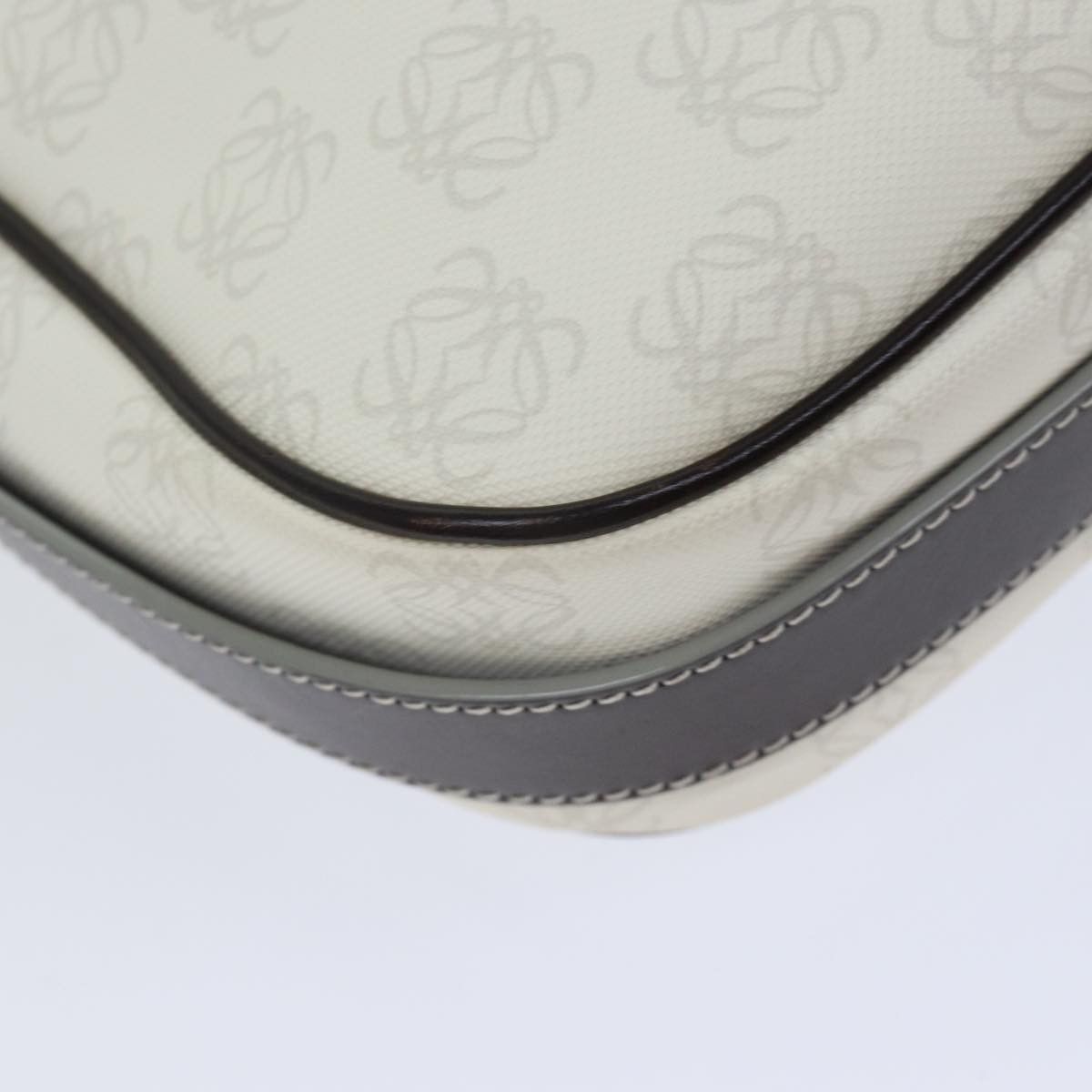 Loewe Loewe Anagram shoulder Size ONE SIZE - 16 Thumbnail