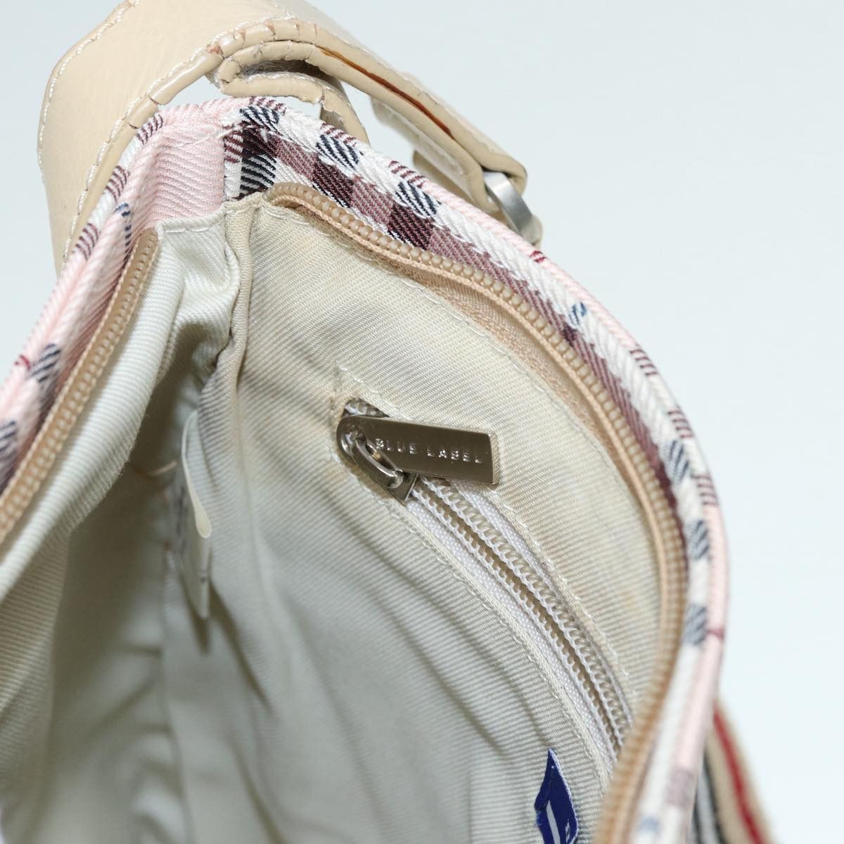 Burberry Burberry Blue Label shoulder Size ONE SIZE - 18 Thumbnail