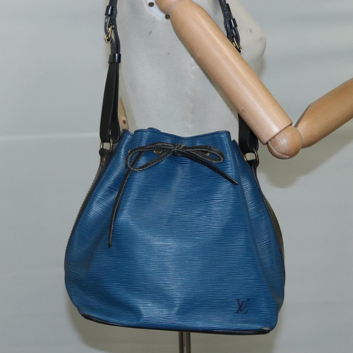 Louis Vuitton Louis Vuitton Petit Noé shoulder Size ONE SIZE - 15 Thumbnail