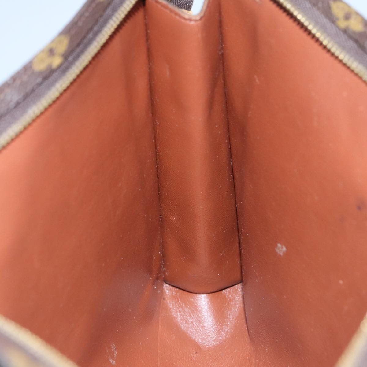 Louis Vuitton Louis Vuitton Trousse de Toilette clutch Size ONE SIZE - 16 Thumbnail