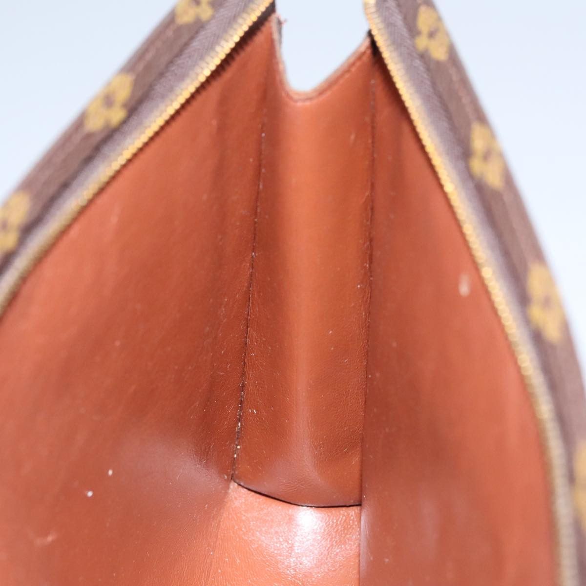 Louis Vuitton Louis Vuitton Trousse de Toilette clutch Size ONE SIZE - 17 Thumbnail