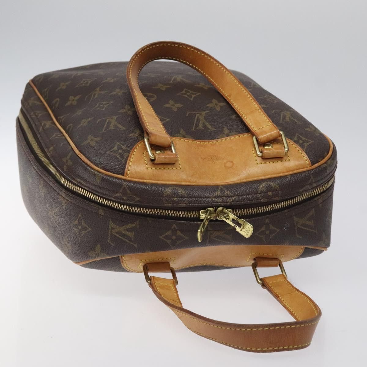 Louis Vuitton Louis Vuitton Excursion handbag Size ONE SIZE - 16 Thumbnail