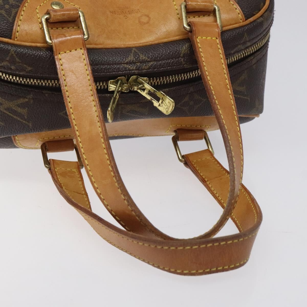 Louis Vuitton Louis Vuitton Excursion handbag Size ONE SIZE - 5 Thumbnail