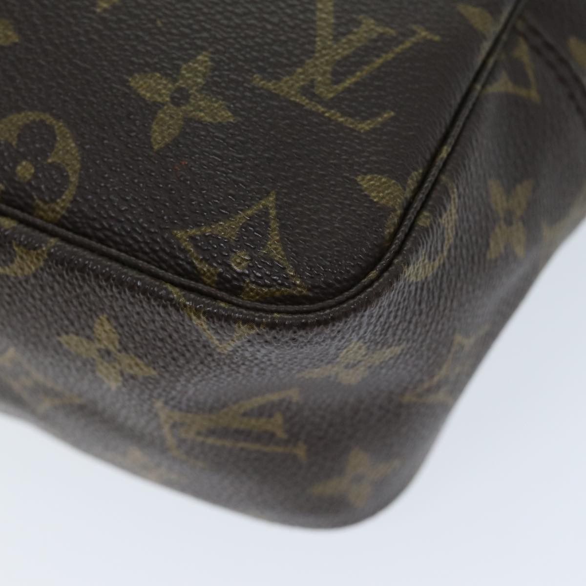 Louis Vuitton Louis Vuitton Trousse de Toilette clutch Size ONE SIZE - 12 Thumbnail