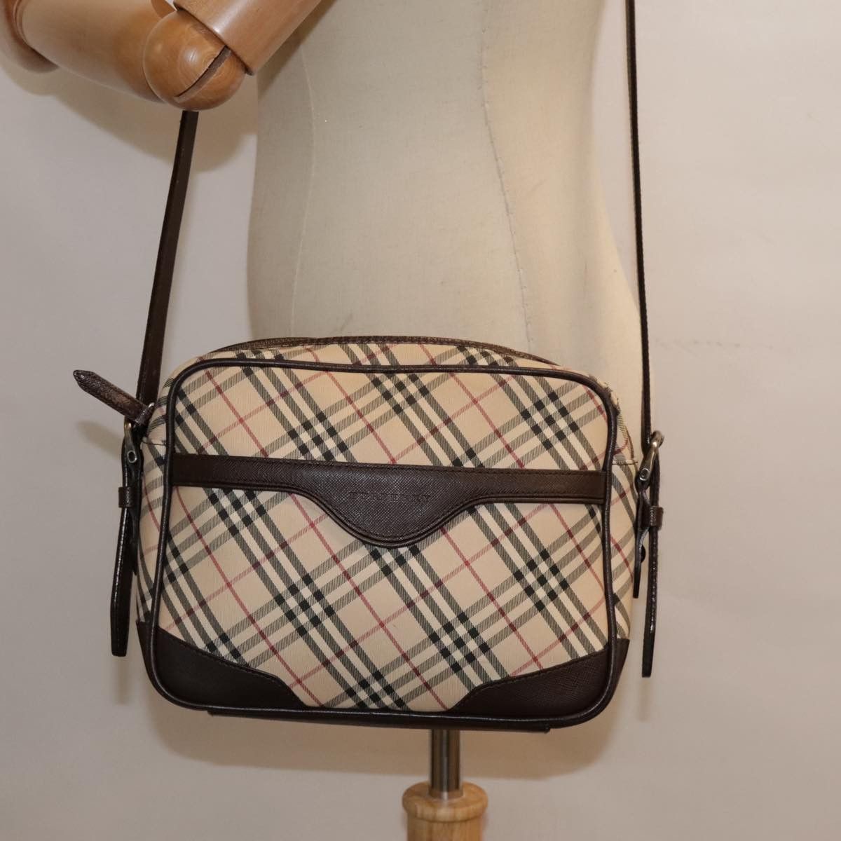 Burberry Burberry Nova Check shoulder Size ONE SIZE - 14 Thumbnail
