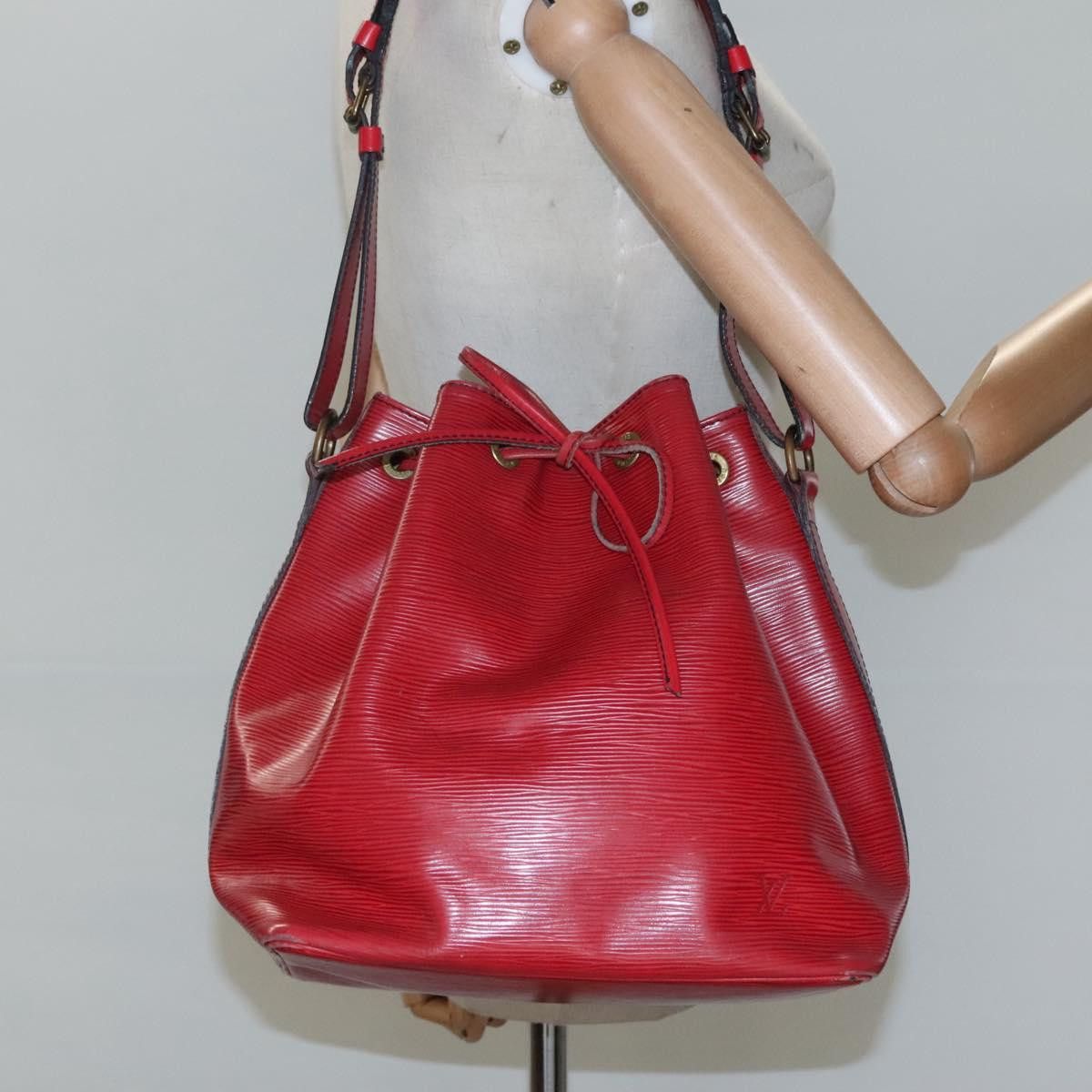 Louis Vuitton Louis Vuitton Petit Noé shoulder Size ONE SIZE - 22 Thumbnail