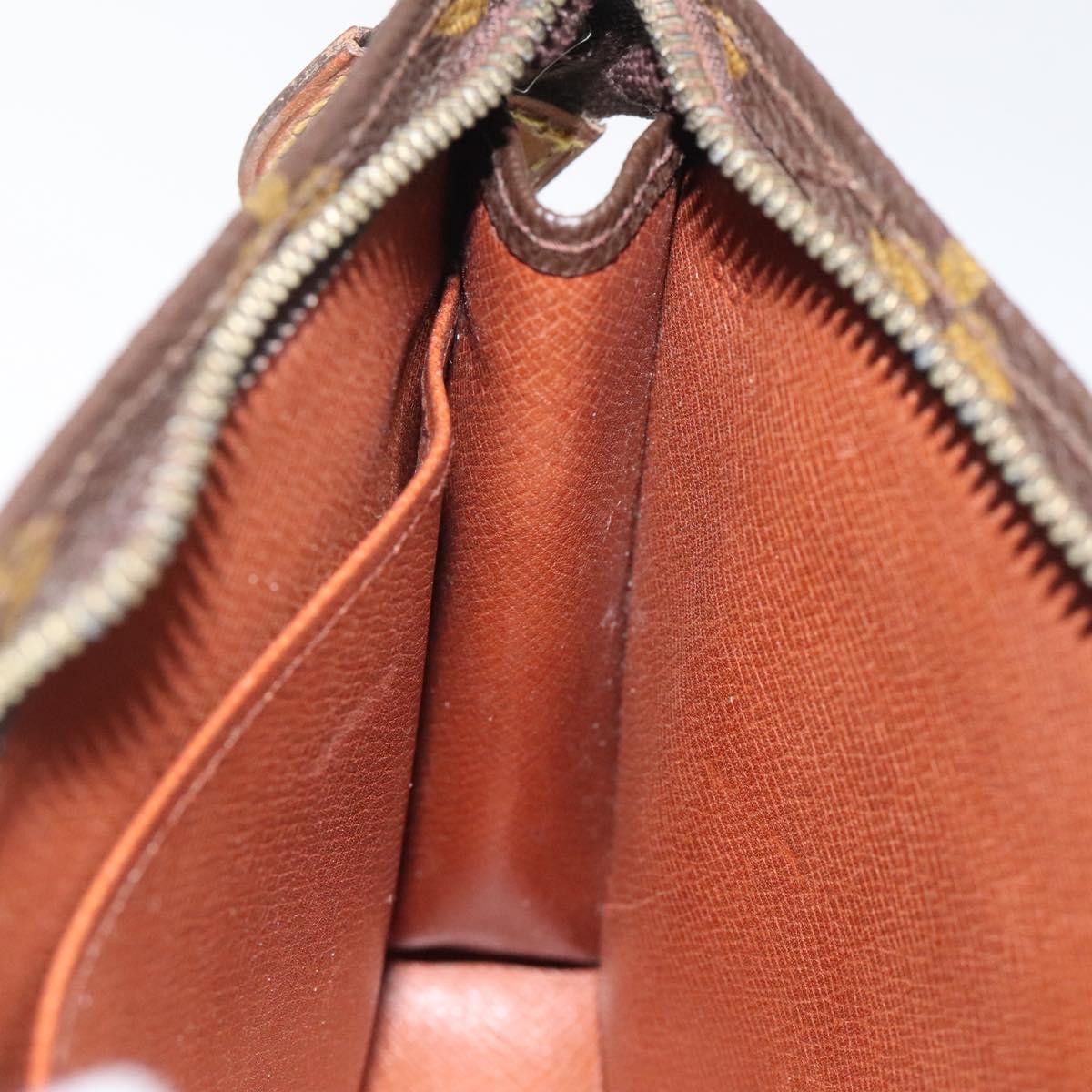 Louis Vuitton Louis Vuitton Trousse de Toilette clutch Size ONE SIZE - 17 Thumbnail