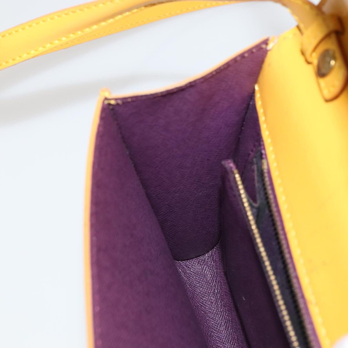 Louis Vuitton Louis Vuitton Arche shoulder Size ONE SIZE - 21 Thumbnail