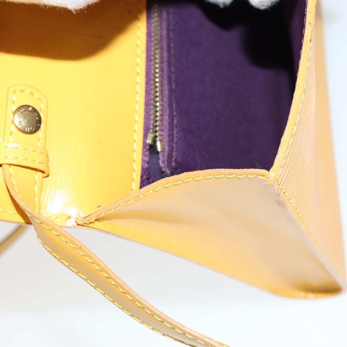 Louis Vuitton Louis Vuitton Arche shoulder Size ONE SIZE - 18 Thumbnail