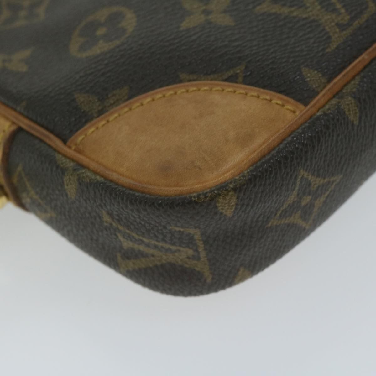 Louis Vuitton Louis Vuitton Marly Dragonne clutch Size ONE SIZE - 13 Thumbnail