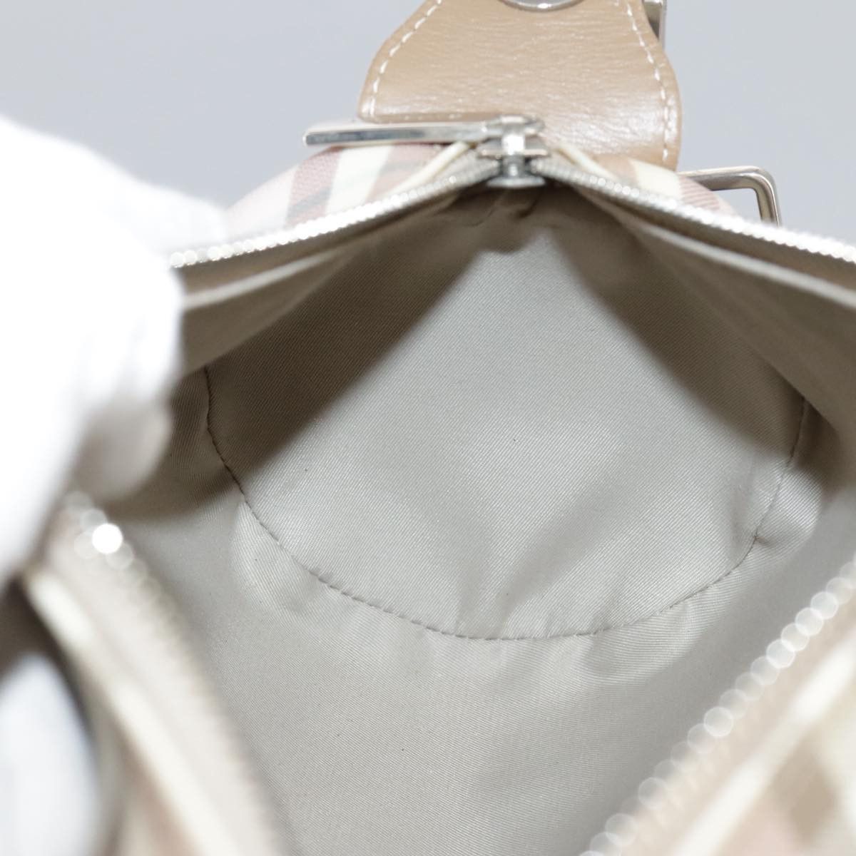 Burberry Burberry shoulder Size ONE SIZE - 20 Thumbnail