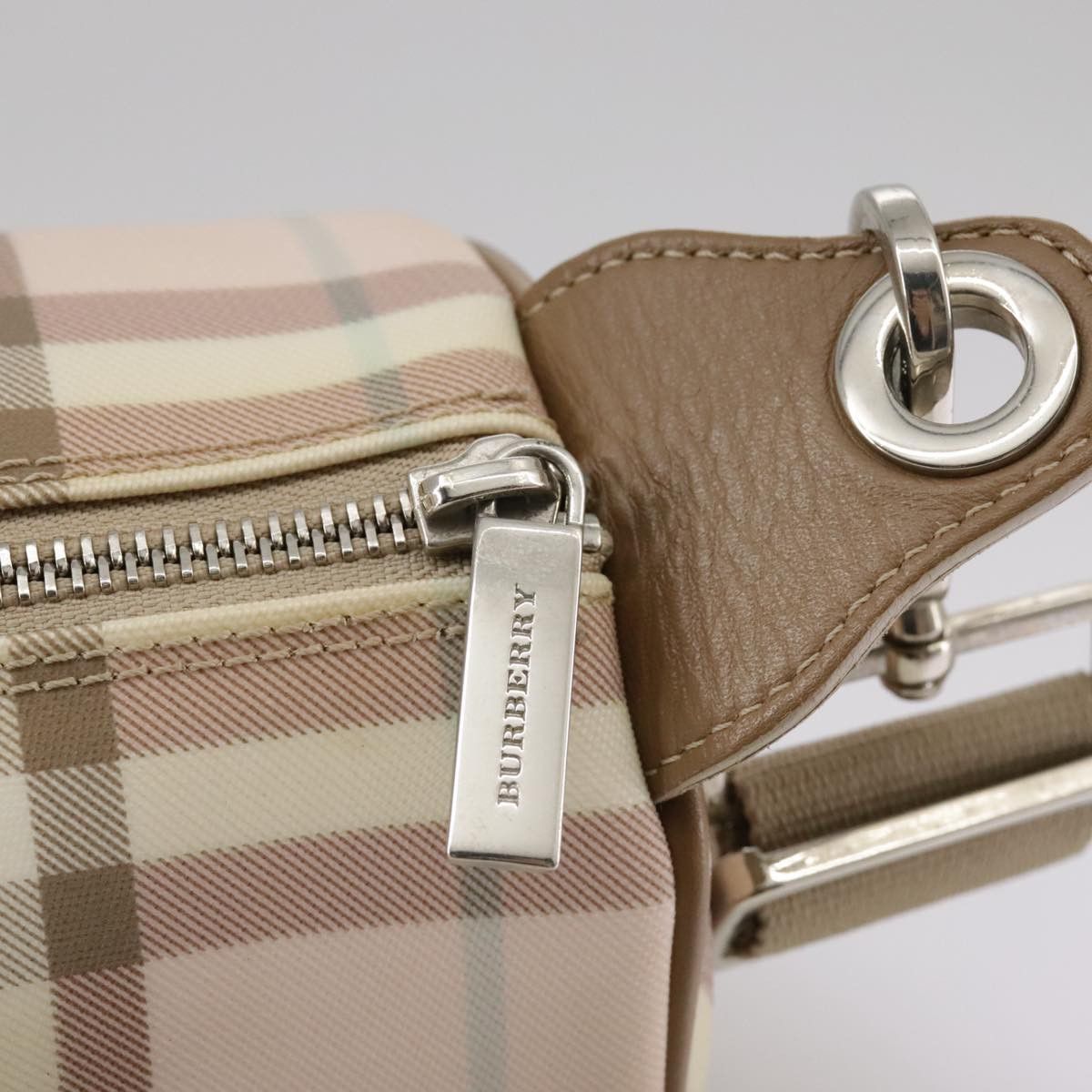 Burberry Burberry shoulder Size ONE SIZE - 11 Thumbnail