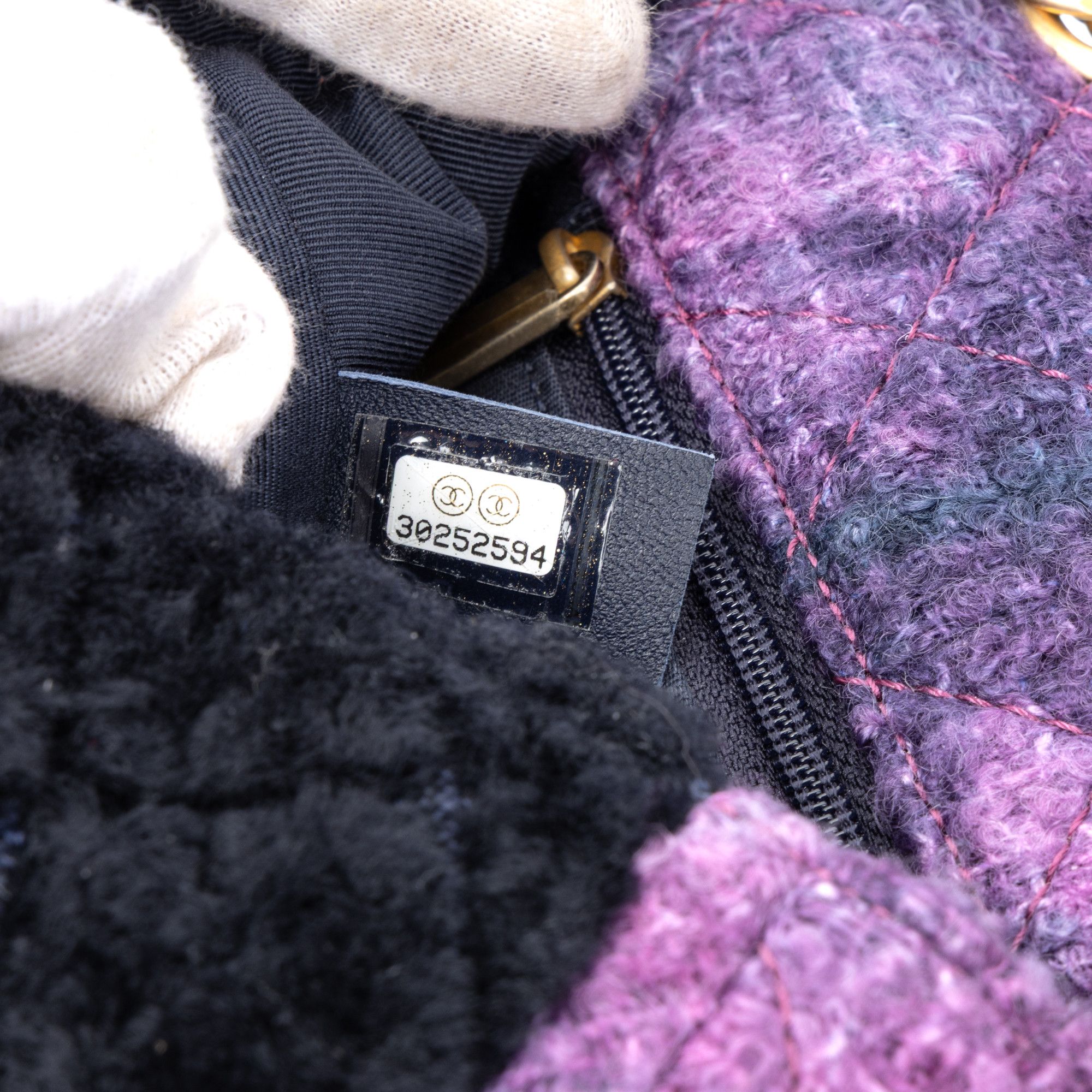 Chanel Rare Shearling Square Single Flap Mini Size ONE SIZE - 11 Thumbnail