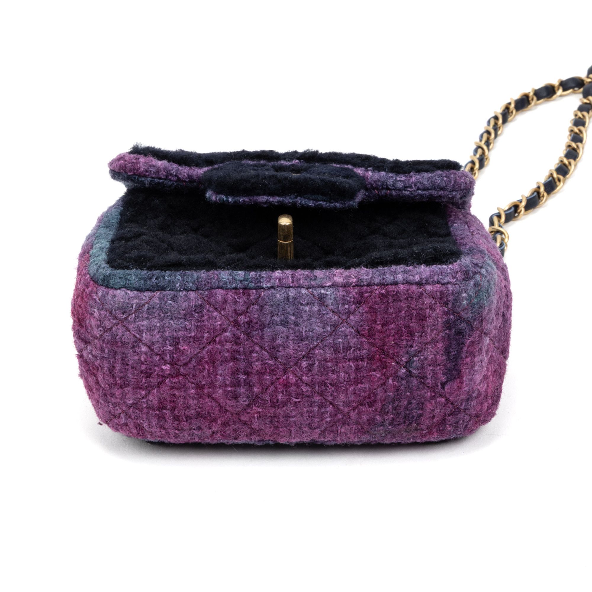 Chanel Rare Shearling Square Single Flap Mini Size ONE SIZE - 6 Thumbnail