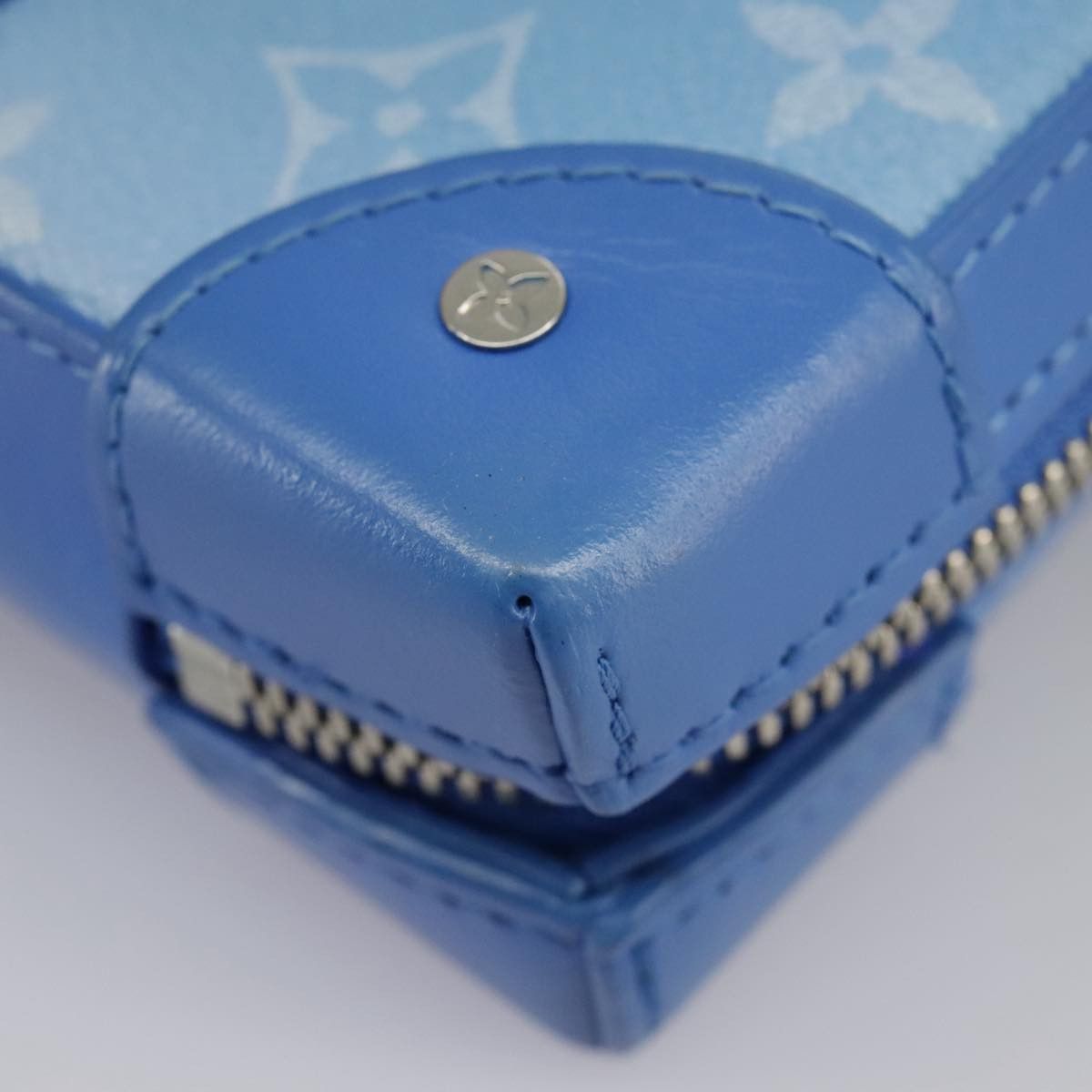 Louis Vuitton Louis Vuitton Trunk shoulder Size ONE SIZE - 16 Thumbnail