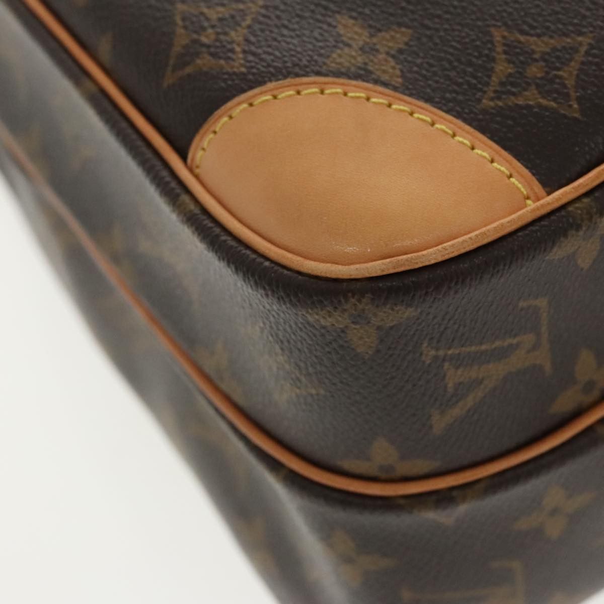 Louis Vuitton Louis Vuitton Nile shoulder Size ONE SIZE - 10 Thumbnail