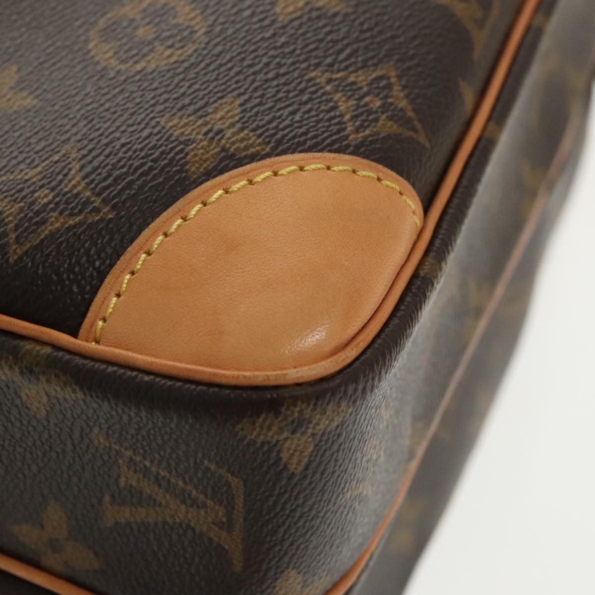 Louis Vuitton Louis Vuitton Nile shoulder Size ONE SIZE - 8 Thumbnail