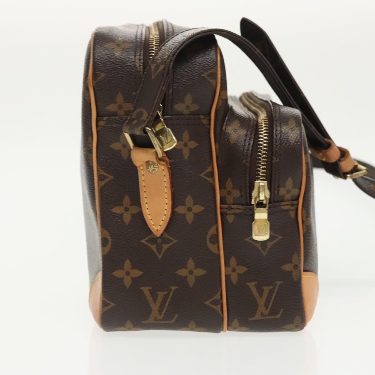 Louis Vuitton Louis Vuitton Nile shoulder Size ONE SIZE - 4 Thumbnail