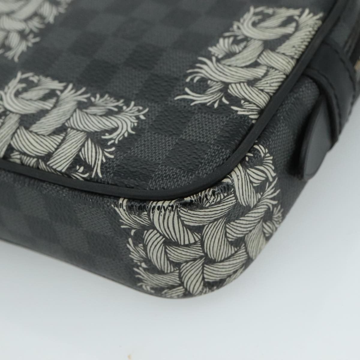 Louis Vuitton Louis Vuitton Volga clutch Size ONE SIZE - 5 Thumbnail