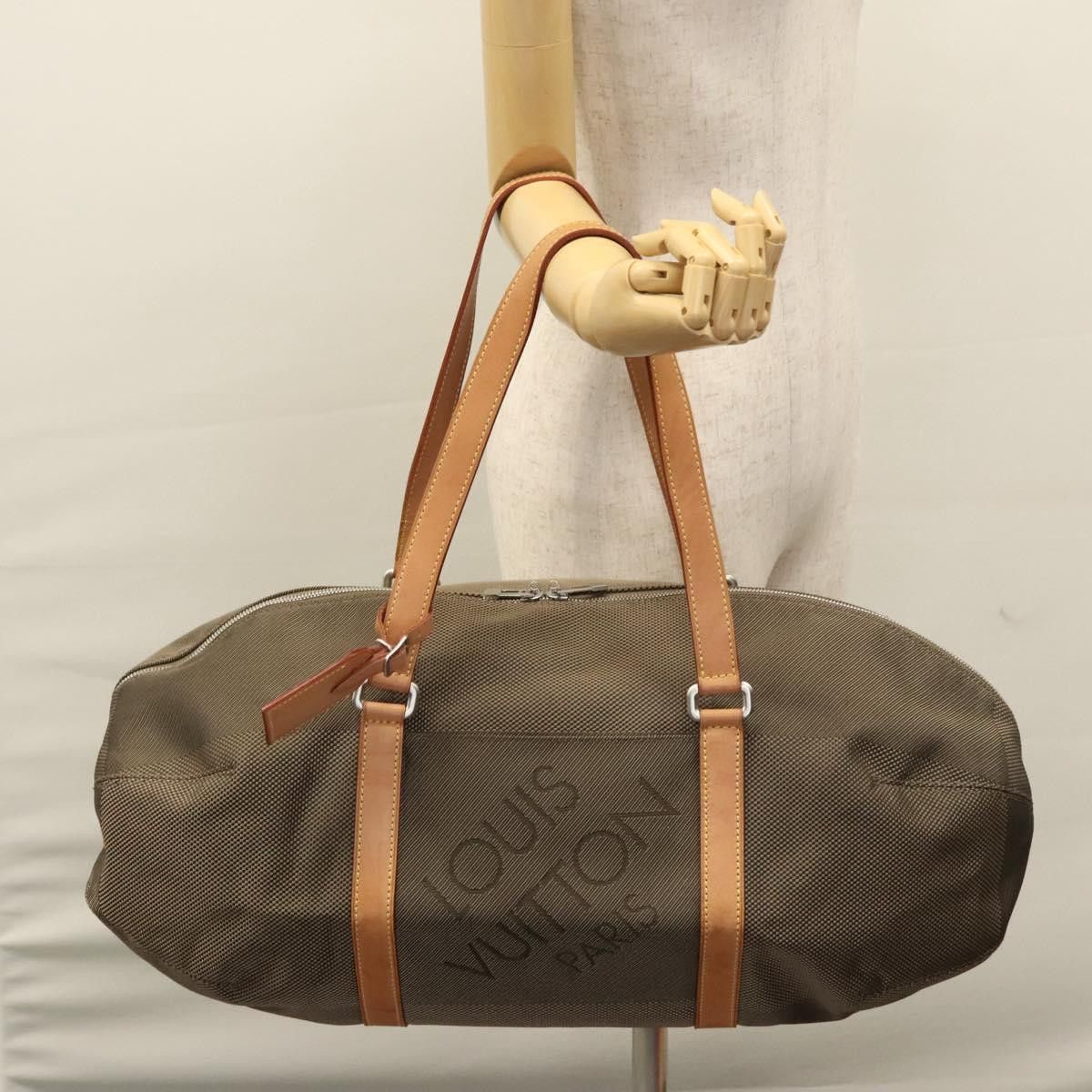 Louis Vuitton Louis Vuitton Geant travel Size ONE SIZE - 15 Thumbnail
