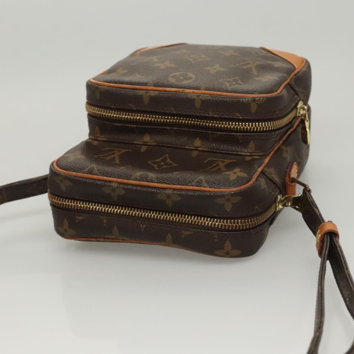 Louis Vuitton Louis Vuitton Amazon shoulder Size ONE SIZE - 16 Thumbnail