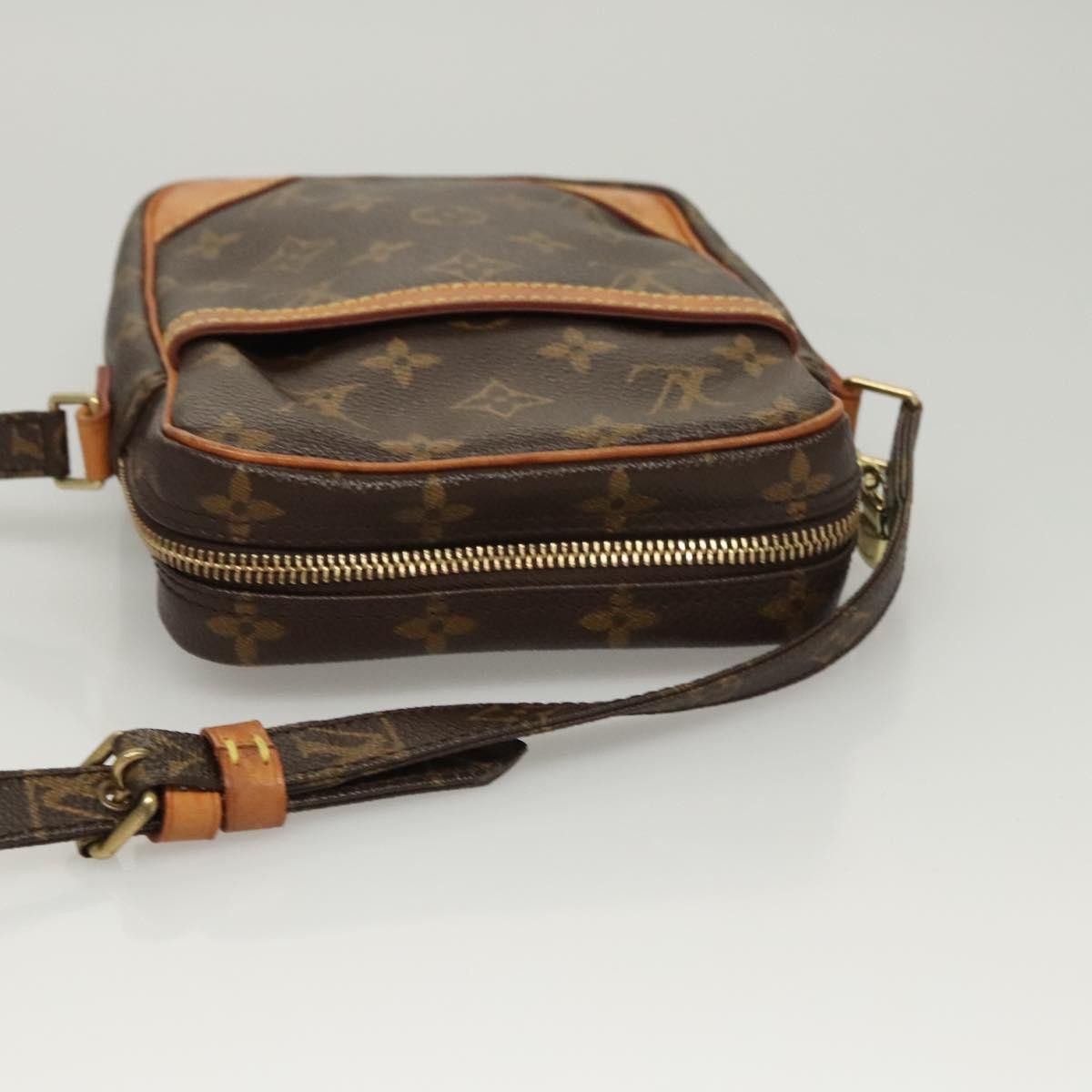 Louis Vuitton Louis Vuitton Danube shoulder Size ONE SIZE - 15 Thumbnail
