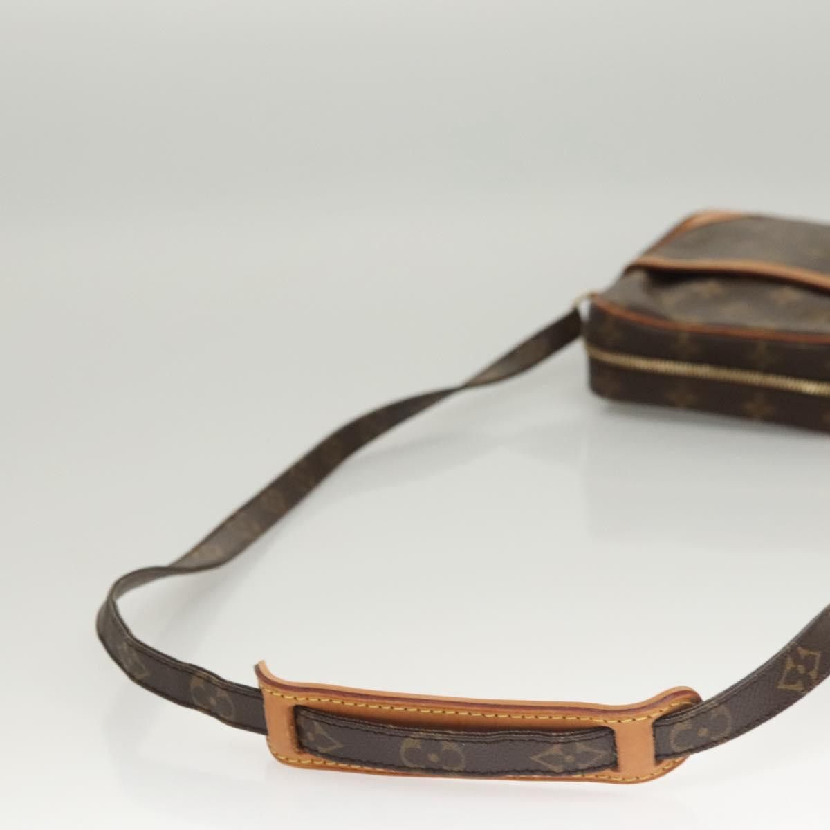 Louis Vuitton Louis Vuitton Danube shoulder Size ONE SIZE - 5 Thumbnail