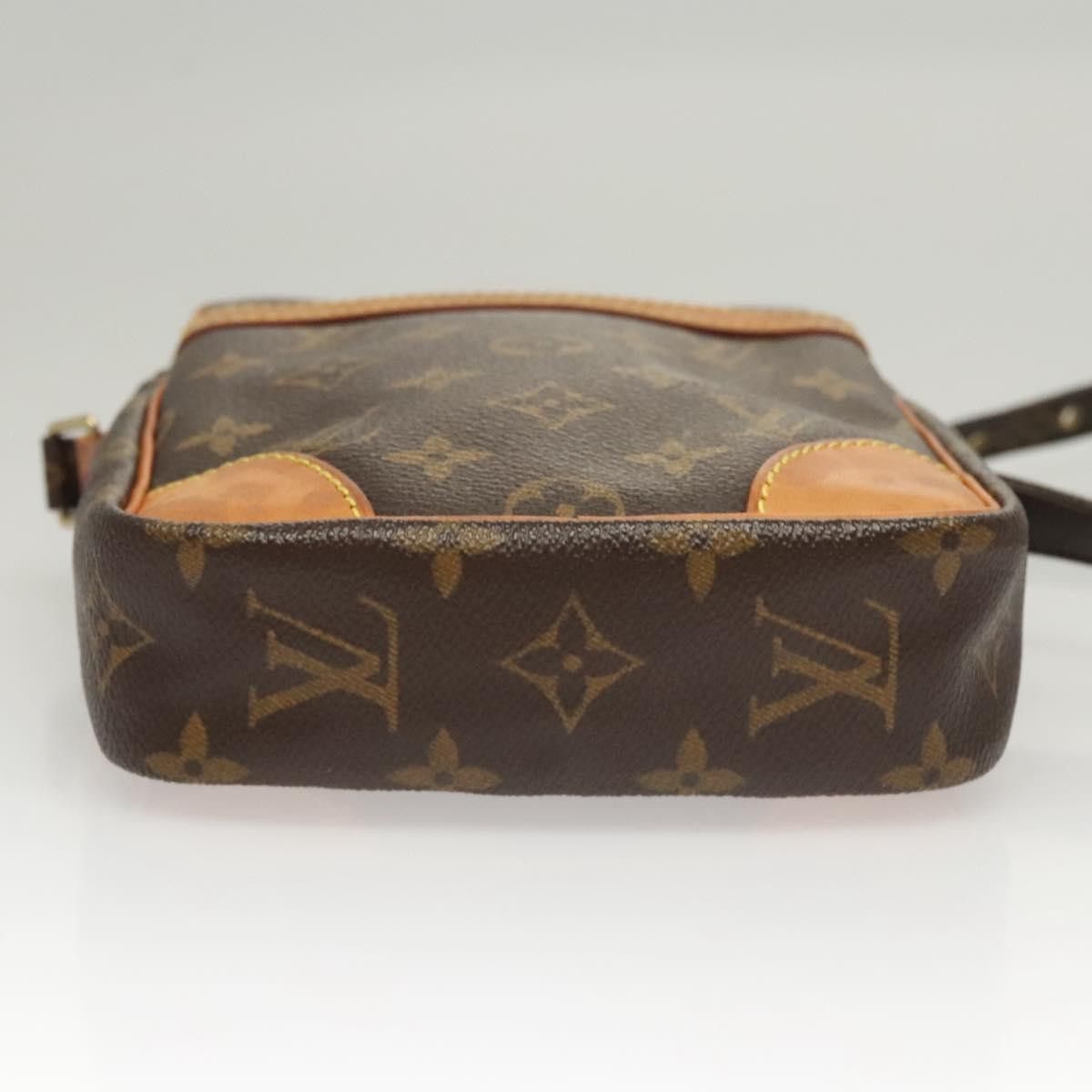 Louis Vuitton Louis Vuitton Danube shoulder Size ONE SIZE - 17 Thumbnail