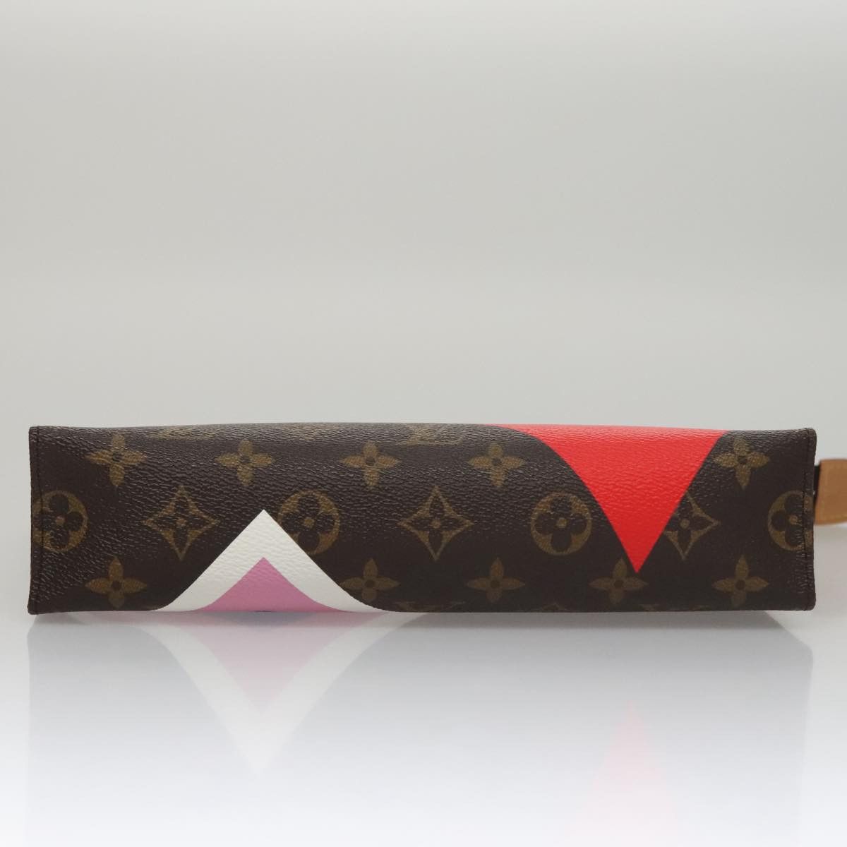 Louis Vuitton Louis Vuitton Trousse de Toilette clutch Size ONE SIZE - 16 Thumbnail