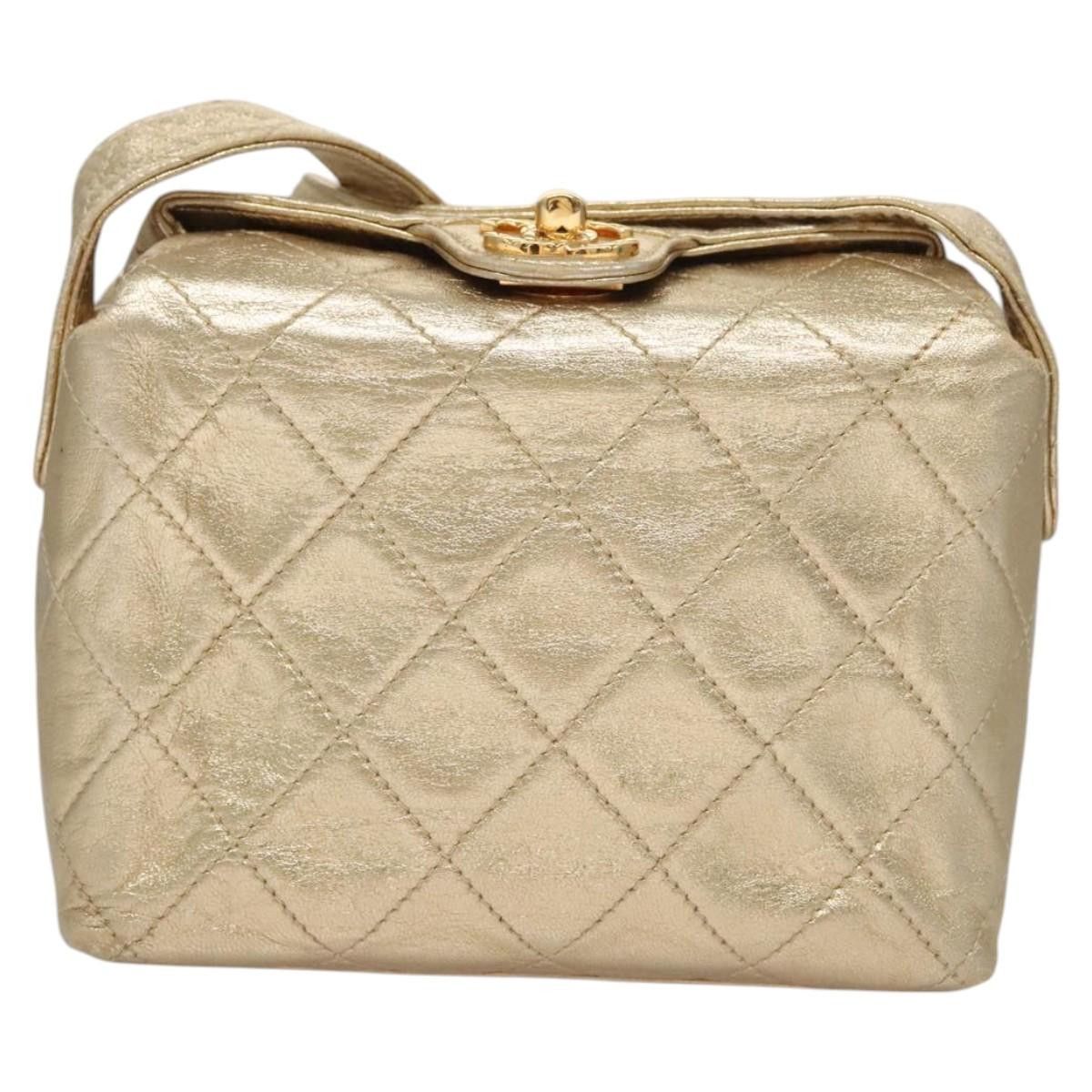 Chanel Chanel Quilted shoulder Size ONE SIZE - 15 Thumbnail