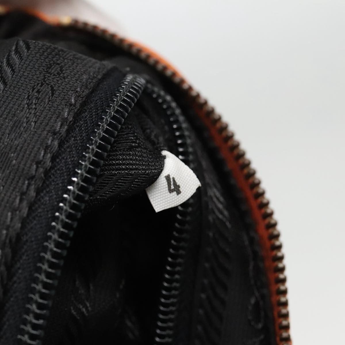 Prada Prada Matelassé shoulder Size ONE SIZE - 23 Thumbnail
