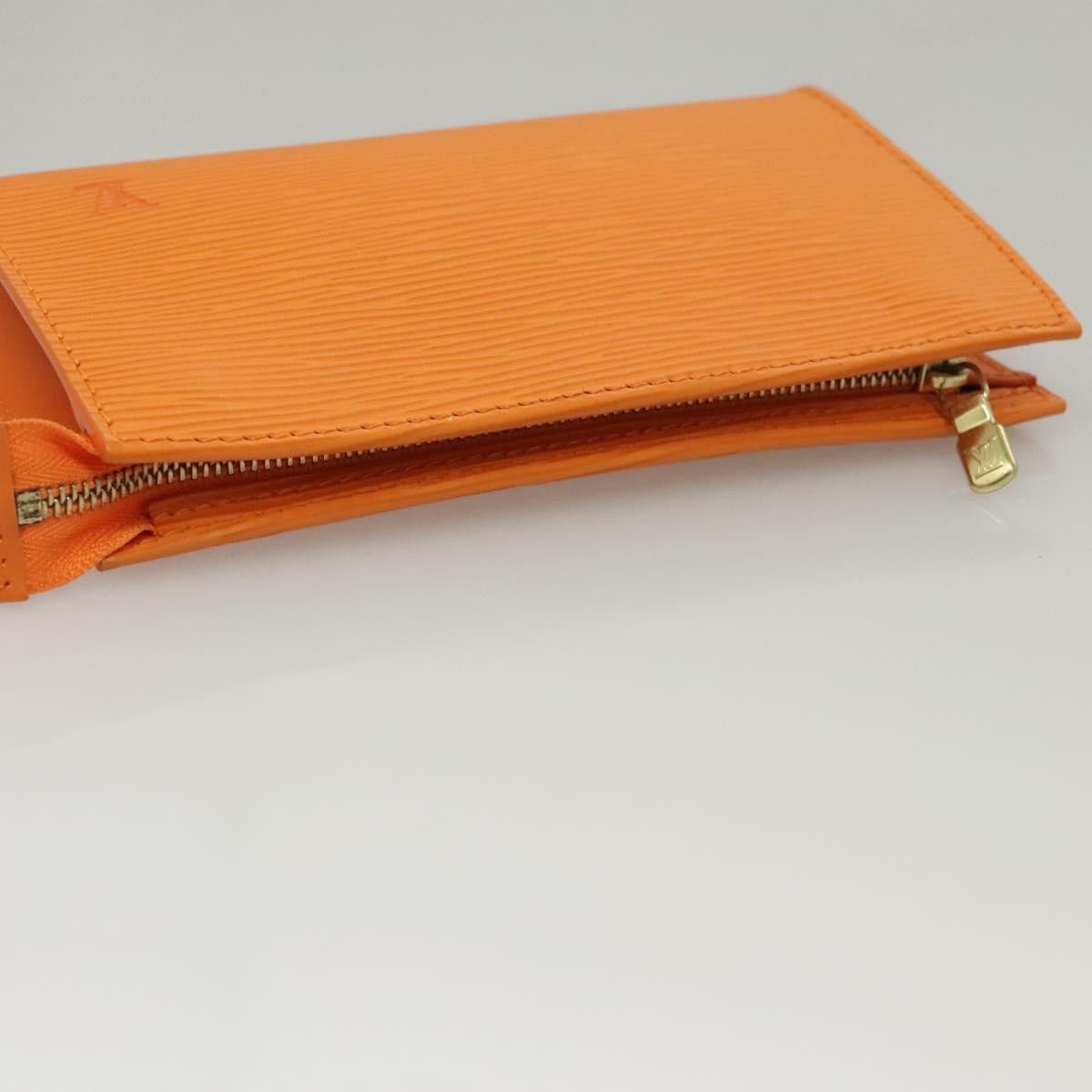 Louis Vuitton Louis Vuitton Mandara clutch Size ONE SIZE - 15 Thumbnail