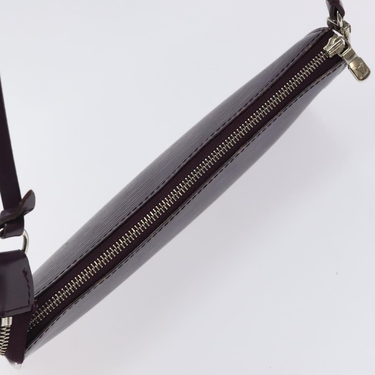 Louis Vuitton Louis Vuitton Pochette Accessoire clutch Size ONE SIZE - 16 Thumbnail