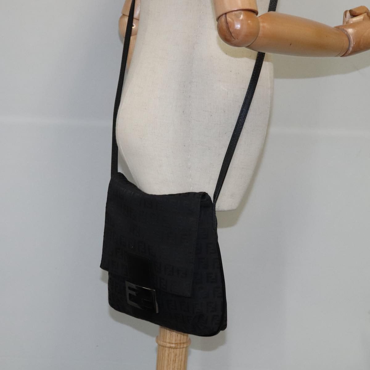 Fendi Fendi Mamma Baguette shoulder Size ONE SIZE - 15 Thumbnail