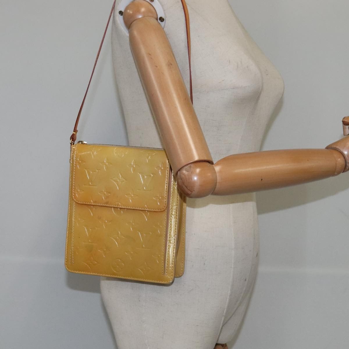 Louis Vuitton Louis Vuitton Mott clutch Size ONE SIZE - 14 Thumbnail
