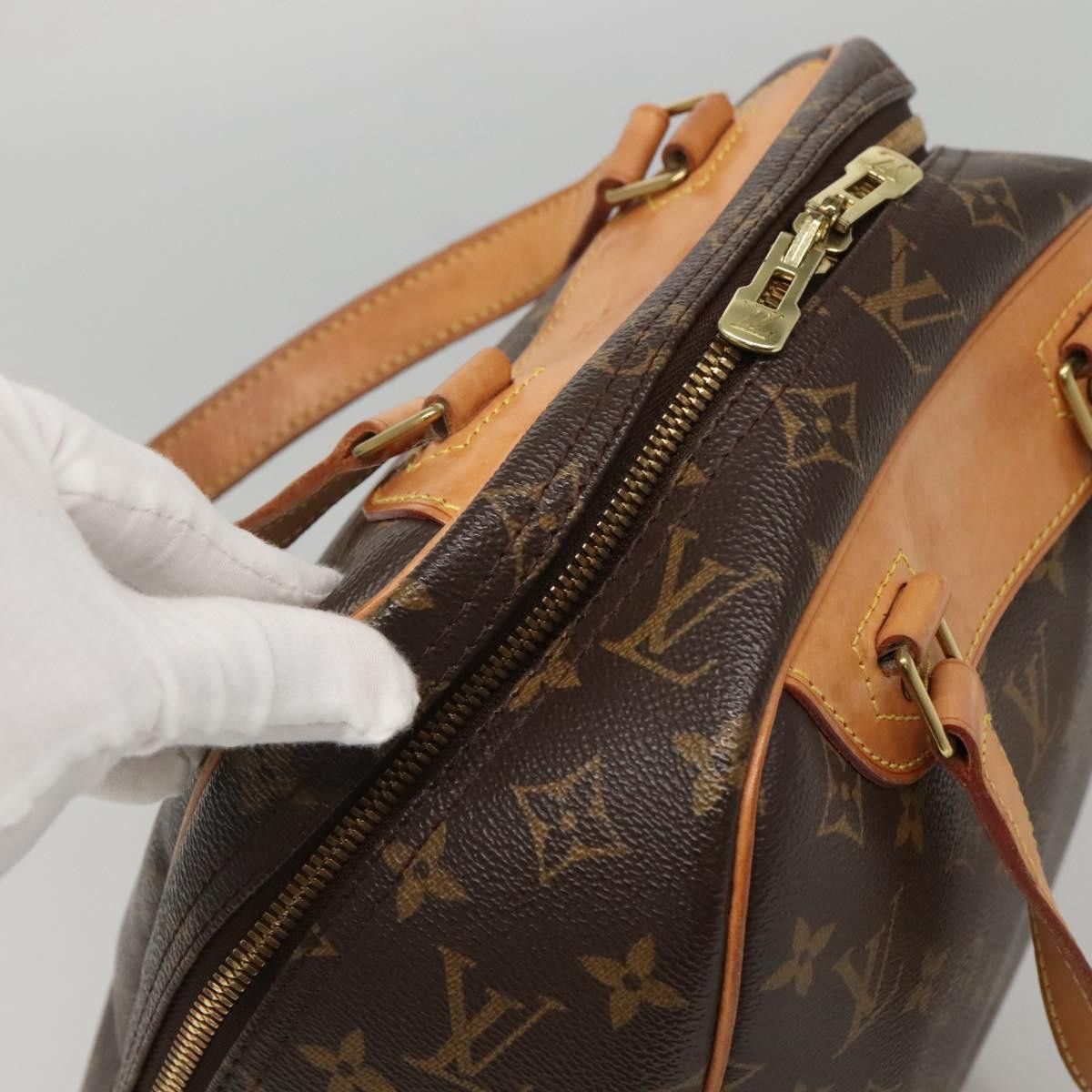 Louis Vuitton Louis Vuitton Excursion handbag Size ONE SIZE - 13 Thumbnail
