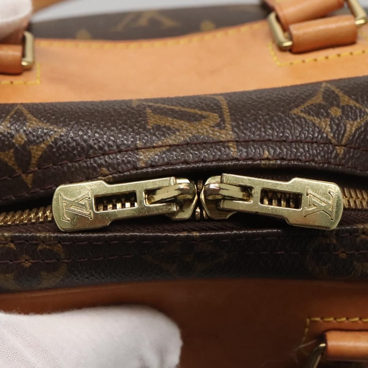 Louis Vuitton Louis Vuitton Excursion handbag Size ONE SIZE - 14 Thumbnail