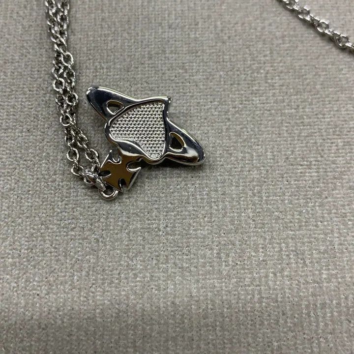 Vivienne Westwood Vivienne Westwood Heart Saturn Necklace with Diamante 0079 Size ONE SIZE - 2 Thumbnail