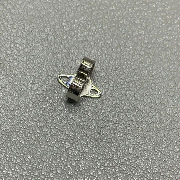 Vivienne Westwood Vivienne Westwood NANO Solitaire Saturn Stud Earrings 0079 Size ONE SIZE - 4 Thumbnail